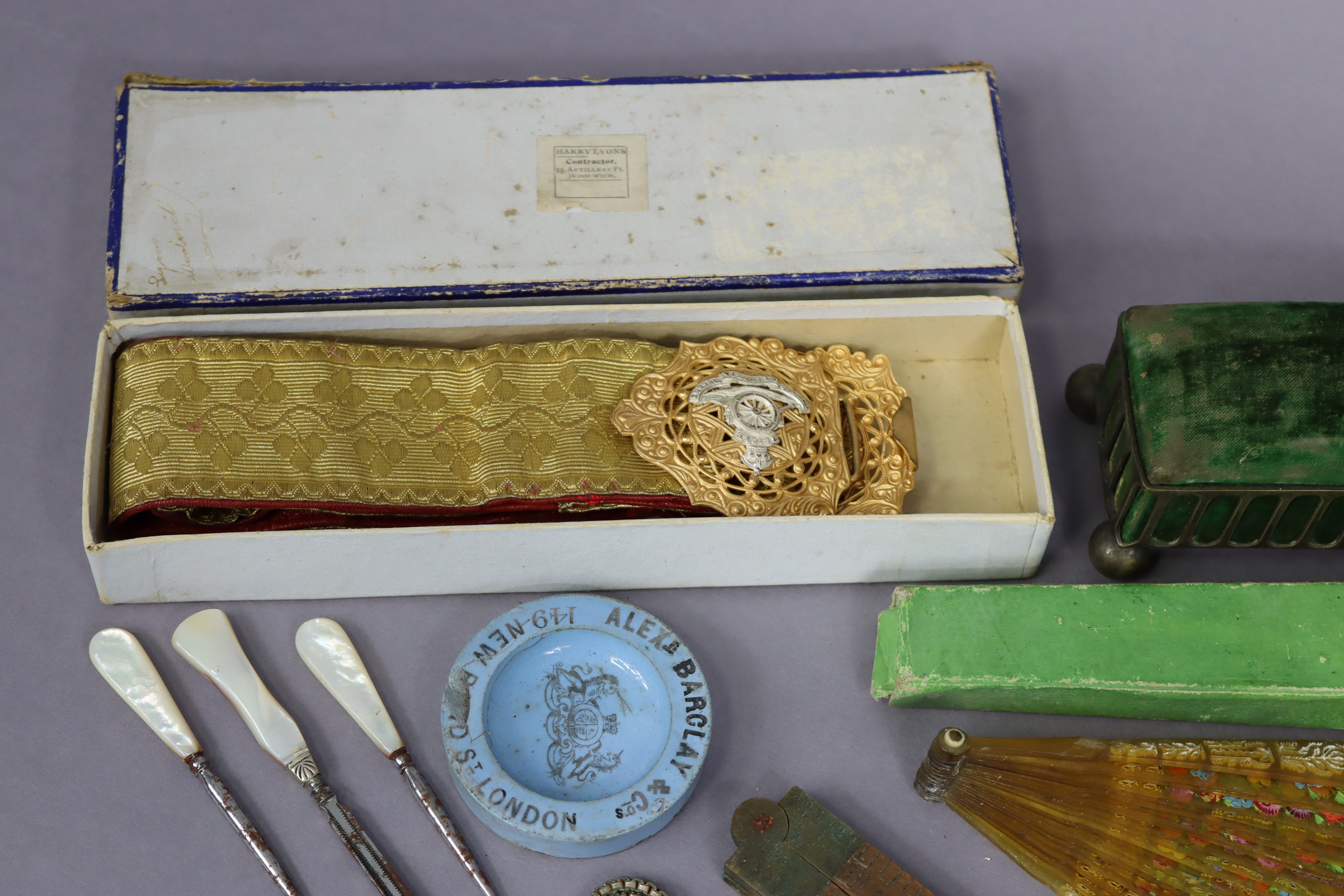Three small silver condiments; three vintage corkscrews; three snuff boxes; & sundry other items. - Image 4 of 7