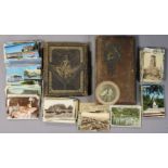 A collection of approximately two hundred various loose postcards, circa. early/late 20th