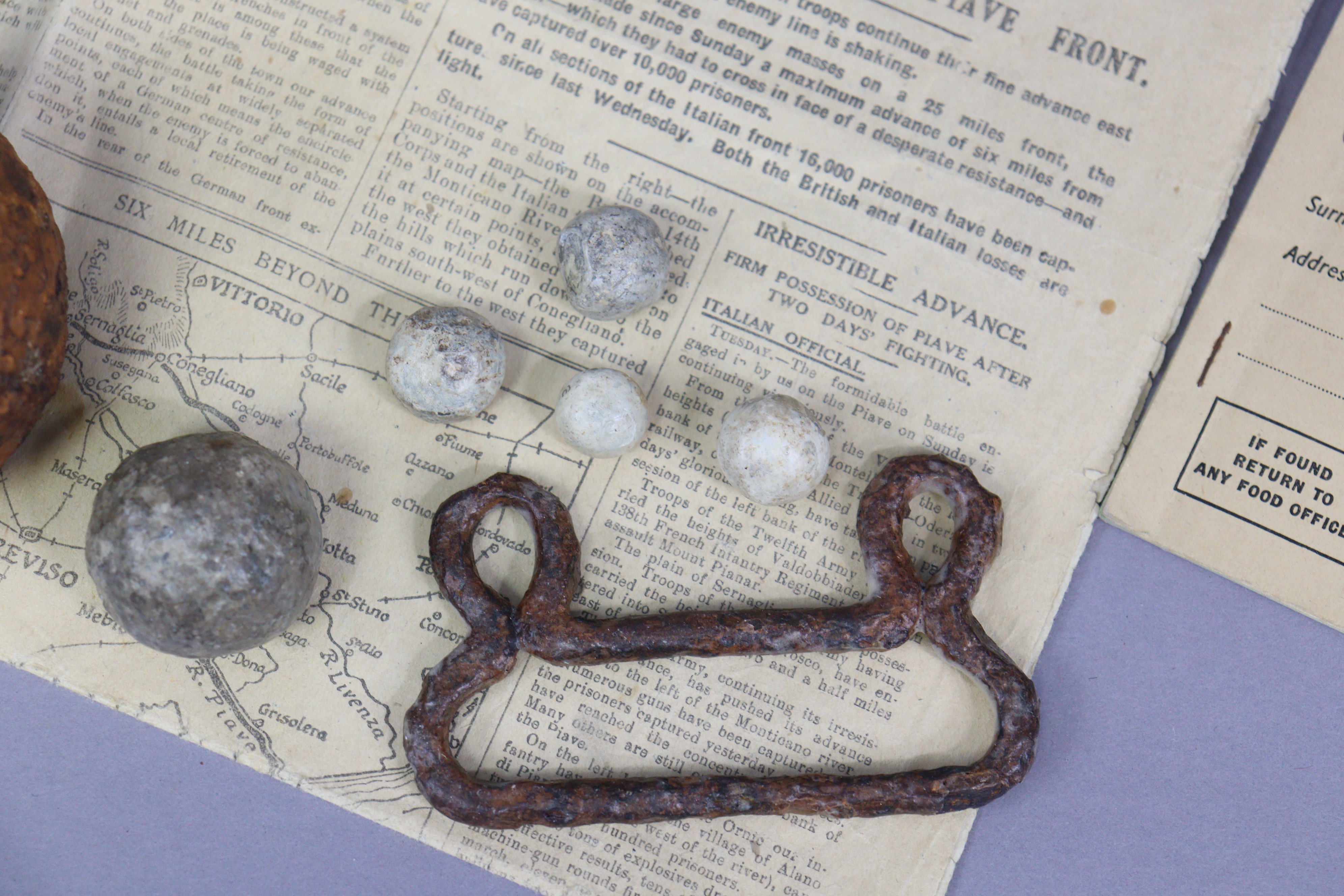 A small collection of English Civil War period musket balls & a ditto canon ball; a 16th Century - Image 3 of 5