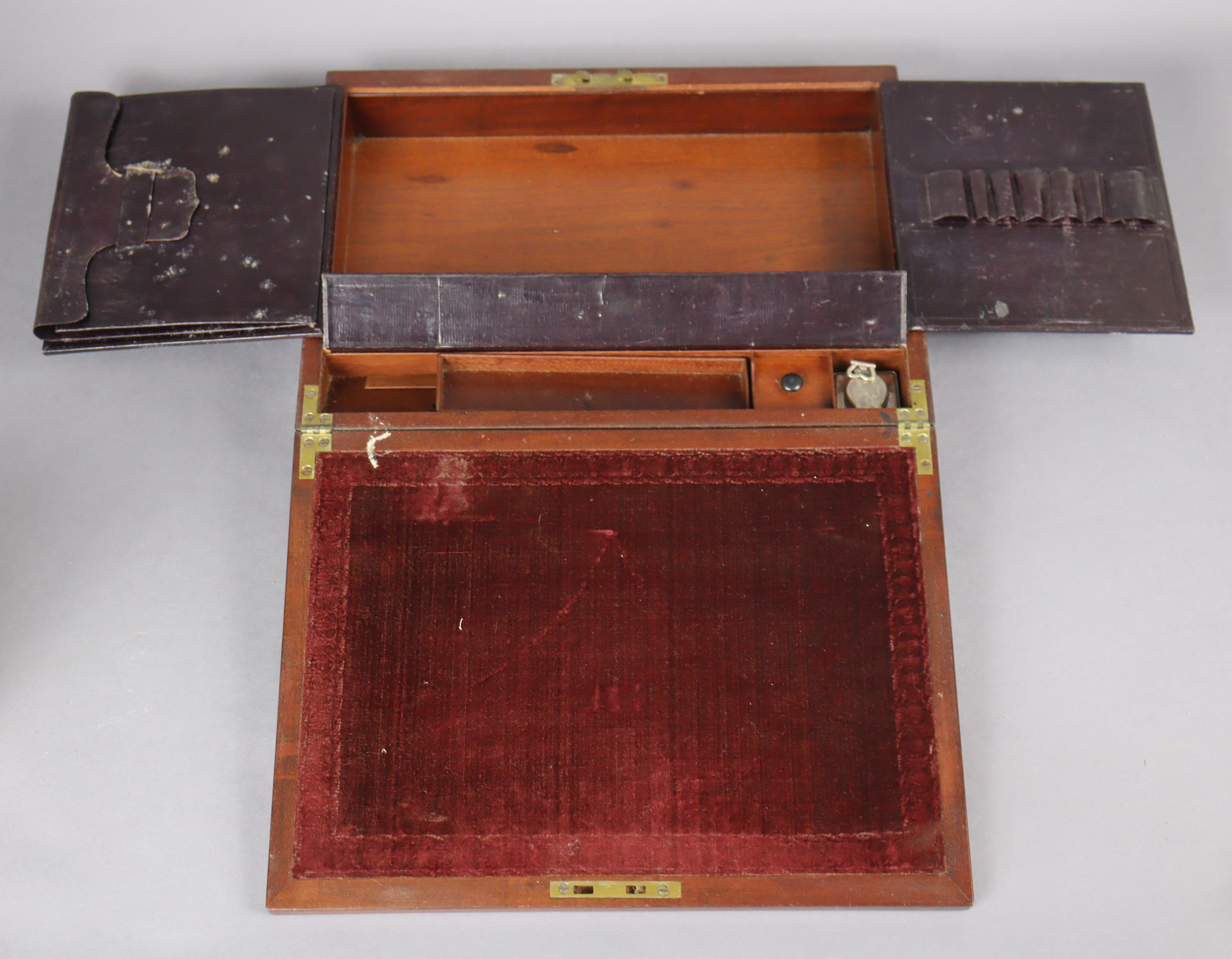 An early Victorian mahogany & brass inlaid travelling writing case, the hinged lid revealing morocco - Image 4 of 8