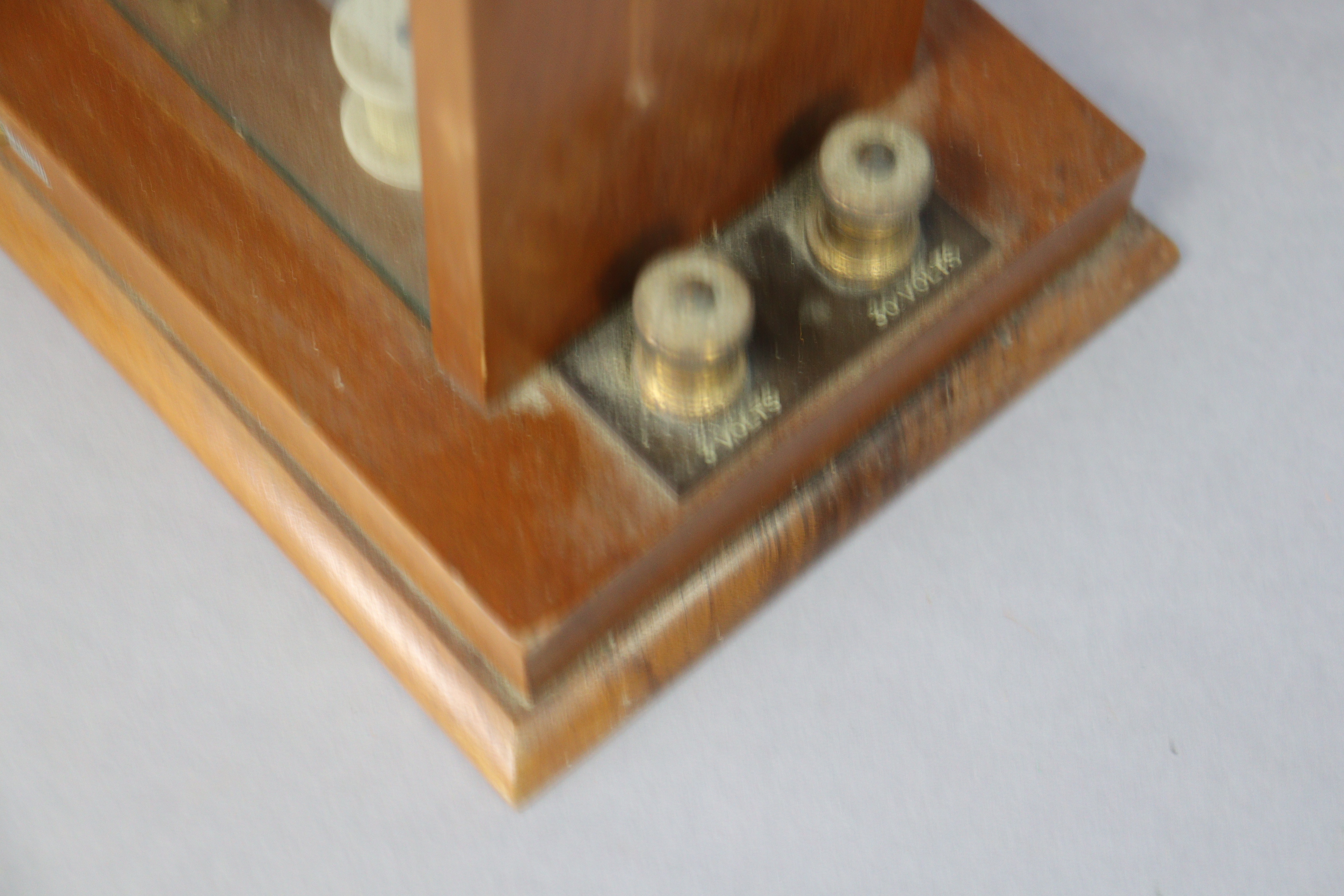 A vintage electric-shock instrument by the Cavendish Electrical Co of London in a mahogany case, and - Image 6 of 8