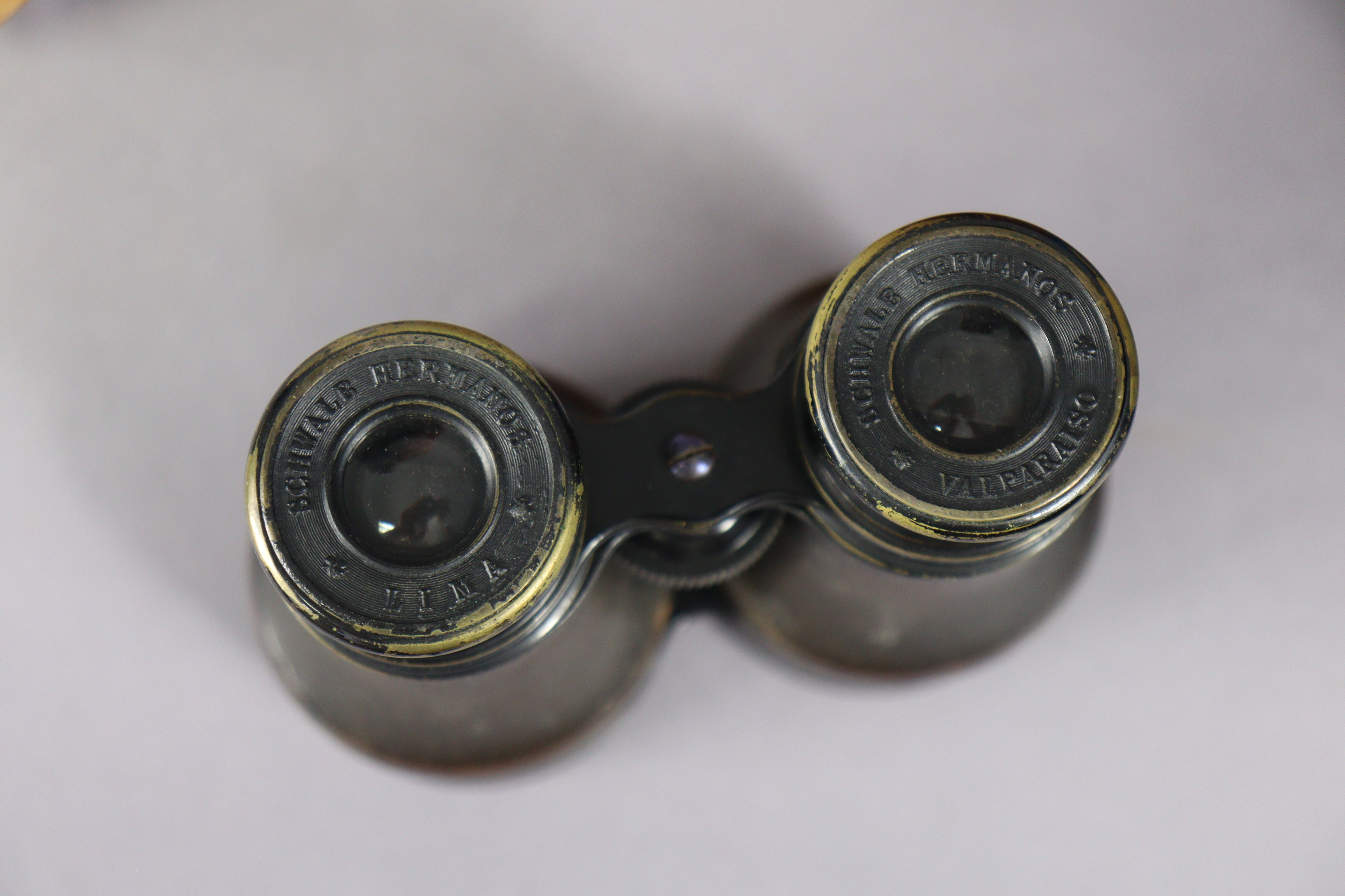 Five various pair of binoculars, each with case. - Image 2 of 6