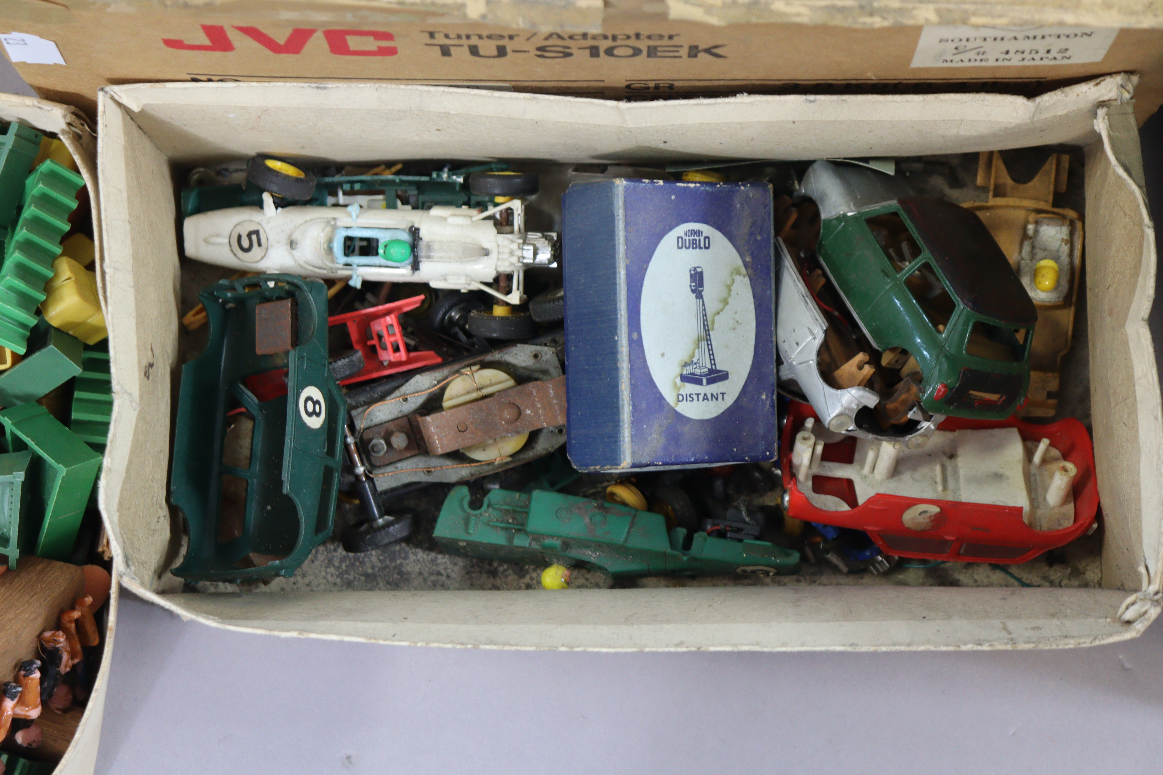 Various Scalextric model cars, racing track, model figures, etc, boxed & unboxed. - Image 2 of 7