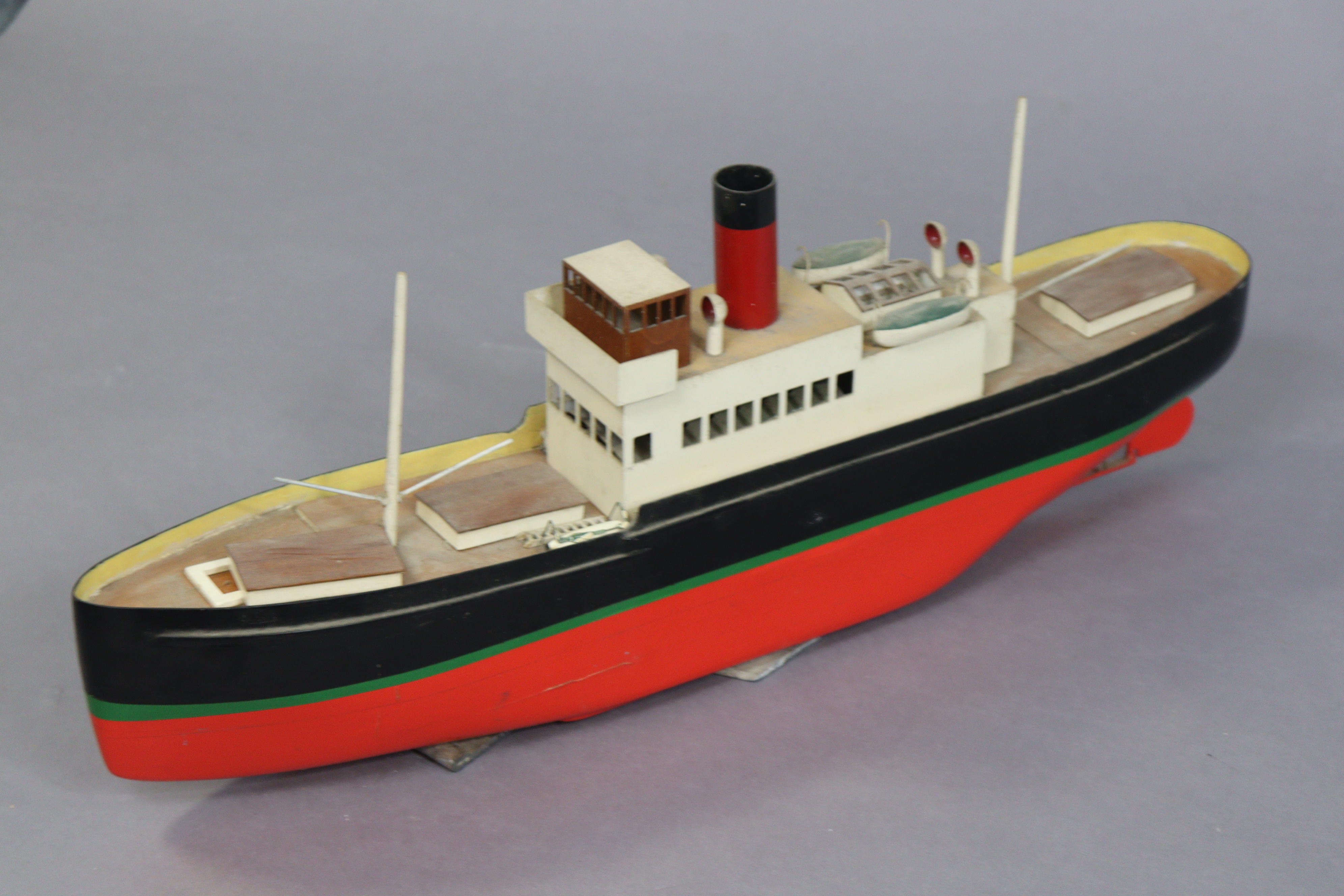 A painted wooden & metal model steamboat fitted with a Mamod engine, 69cm long, and a painted wooden - Image 2 of 7