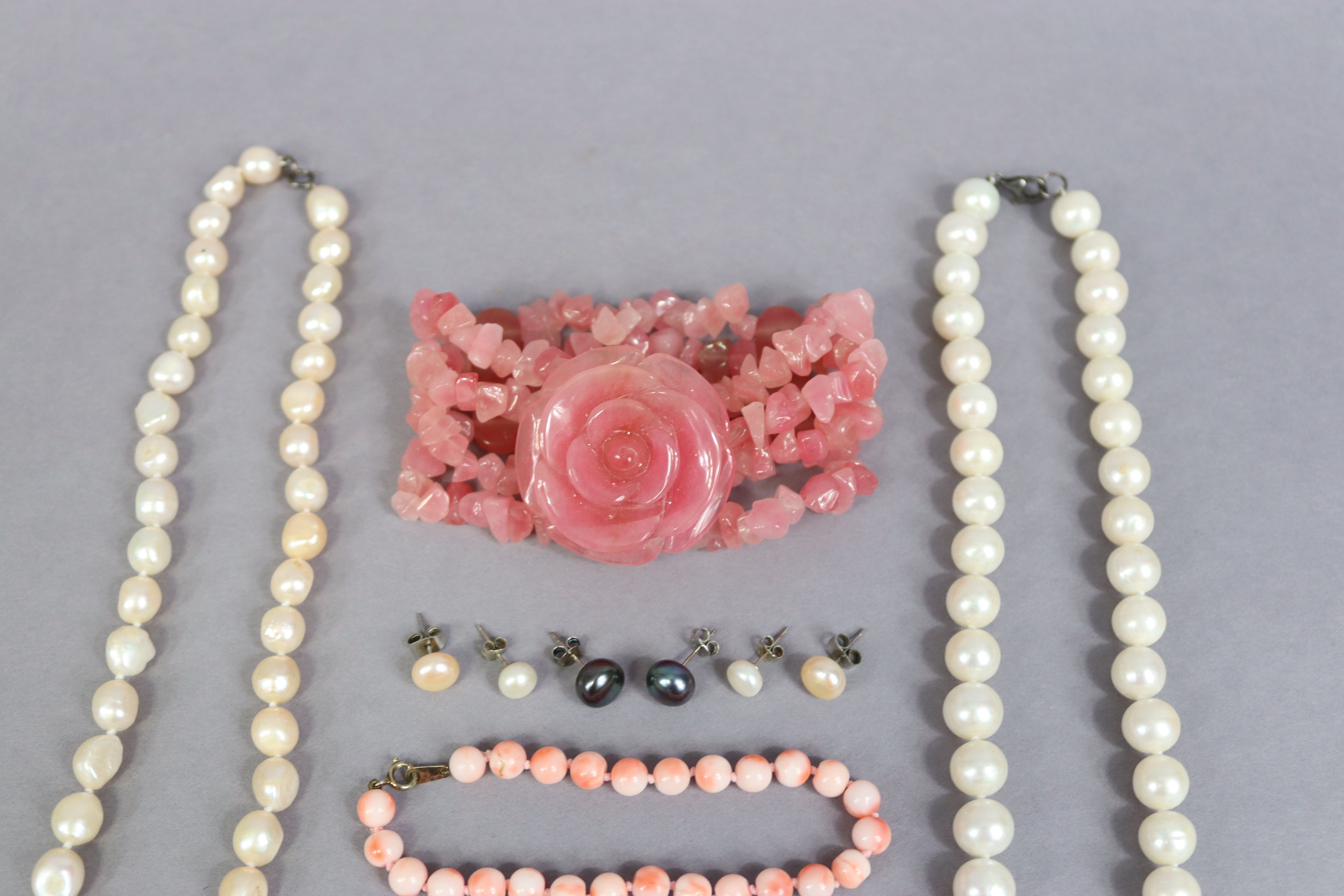 Two pearl necklaces, 43cm & 42.5cm long; a coral necklace, 40cm long; a jet necklace, 60cm long, - Image 2 of 4