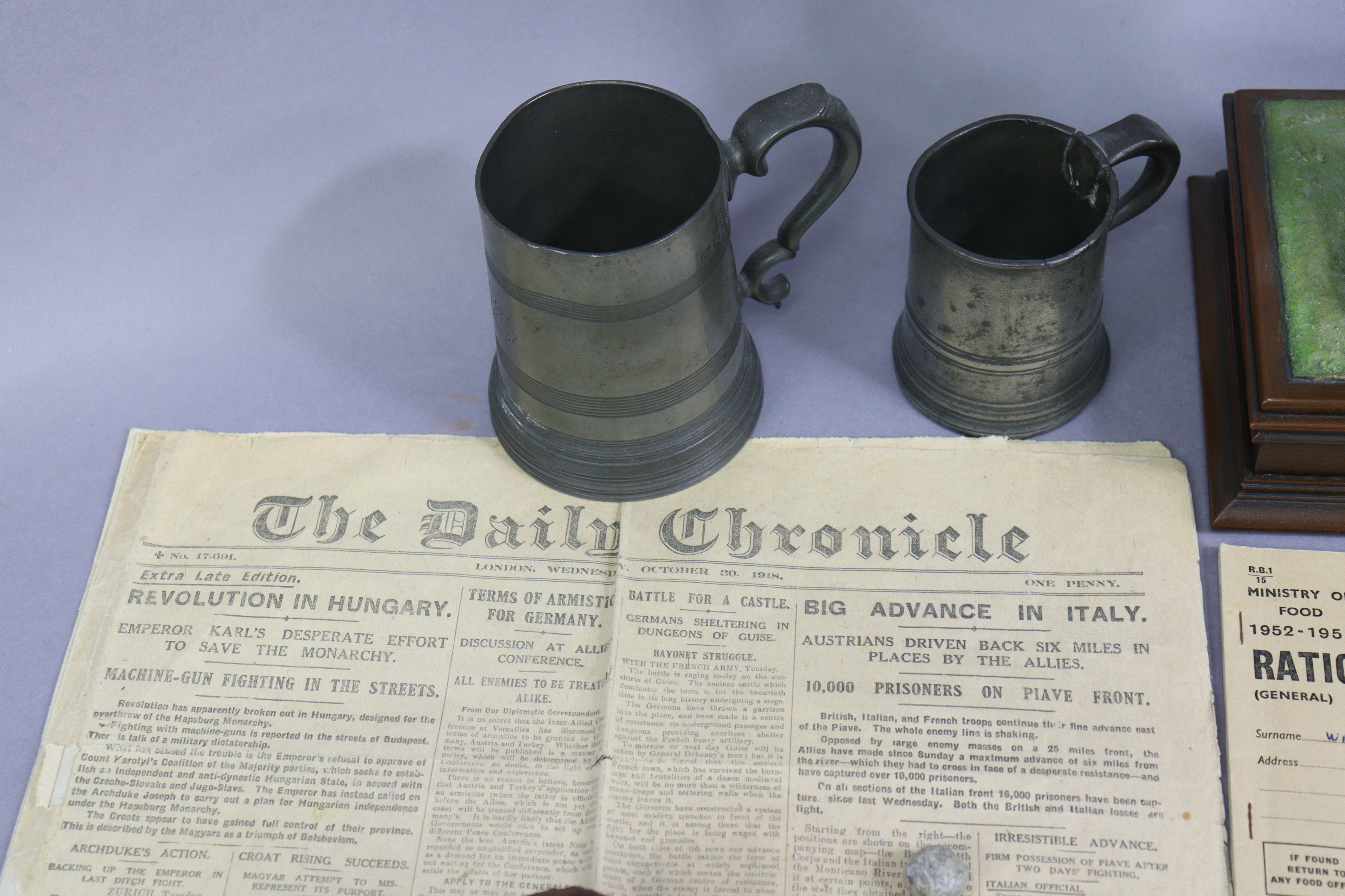 A small collection of English Civil War period musket balls & a ditto canon ball; a 16th Century - Image 4 of 5