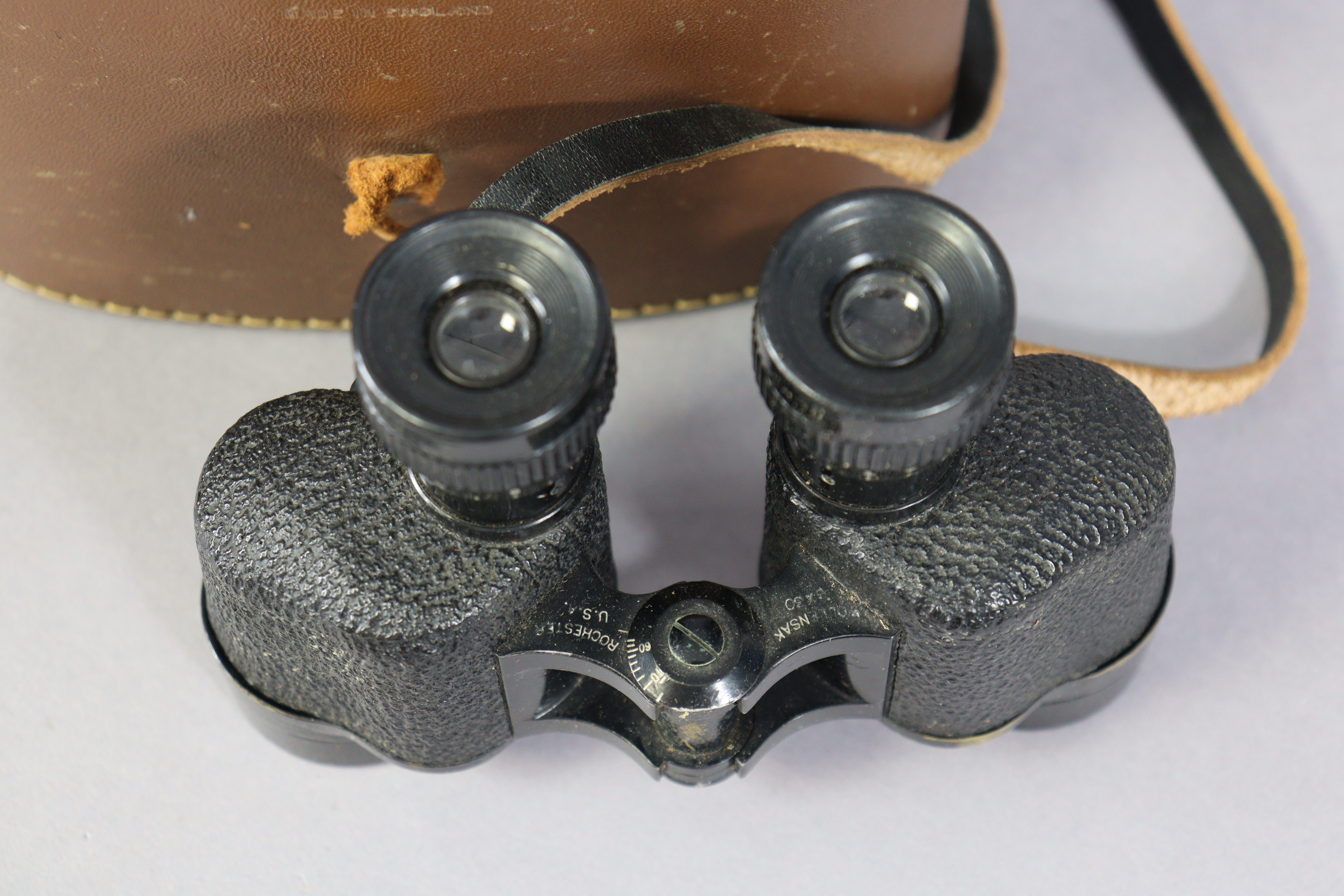 A pair of WWII U.S. Army black lacquered field glasses, with case. - Image 2 of 5