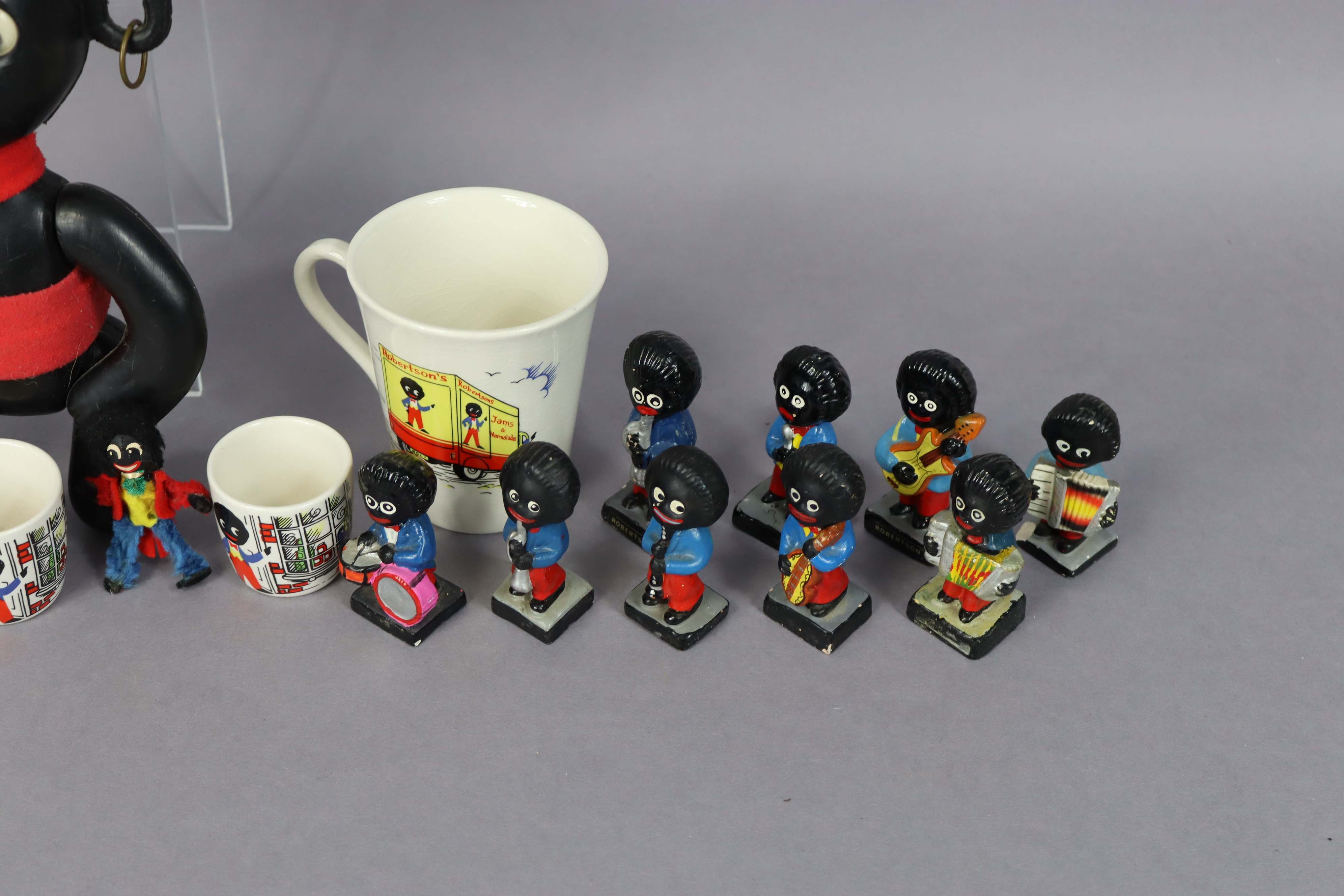Various Robertson’s jam advertising figures, mugs, etc. - Image 2 of 5