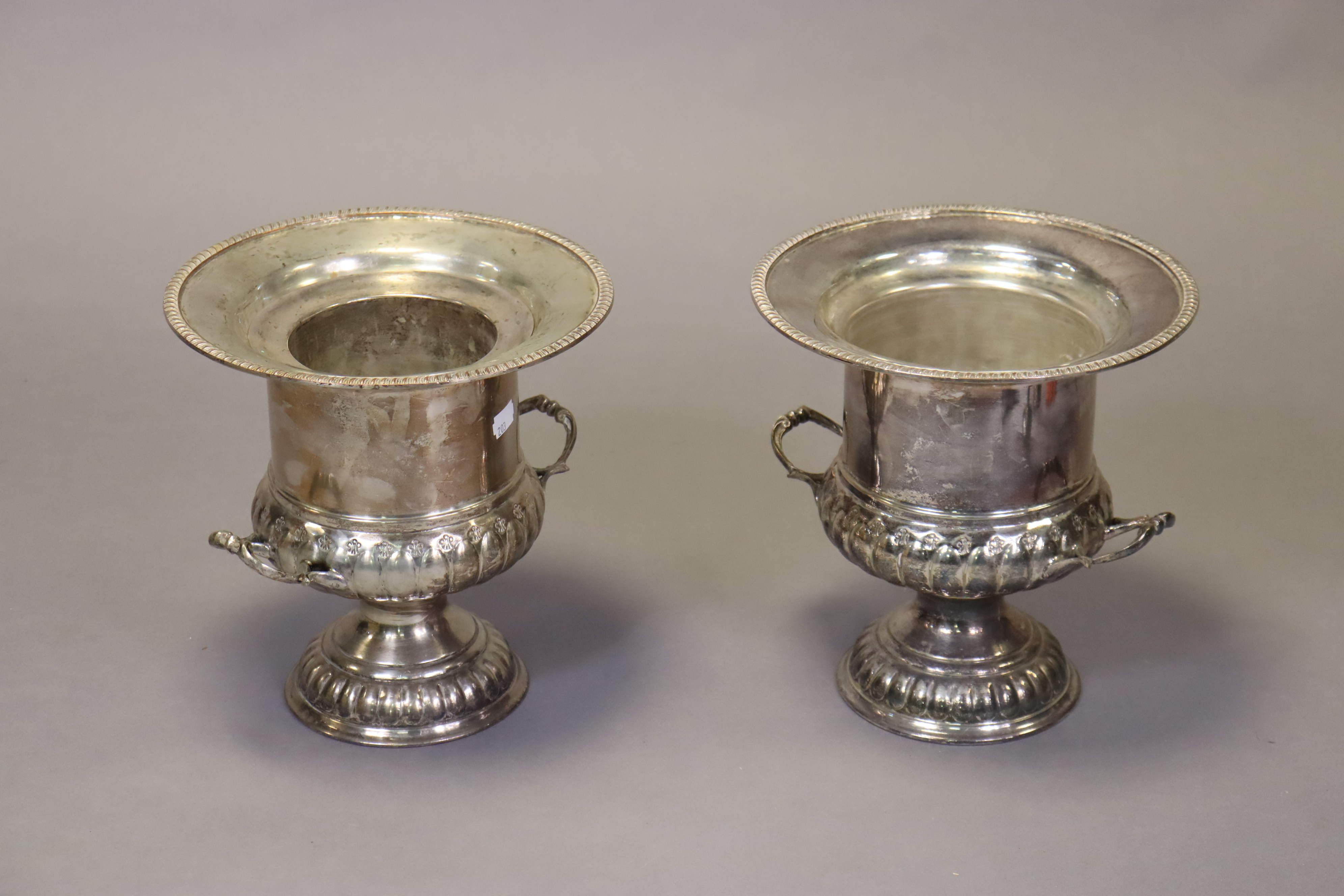 A pair of silver plated campana-shaped wine coolers (one with liner), 24cm diameter x 25cm high; - Image 2 of 7