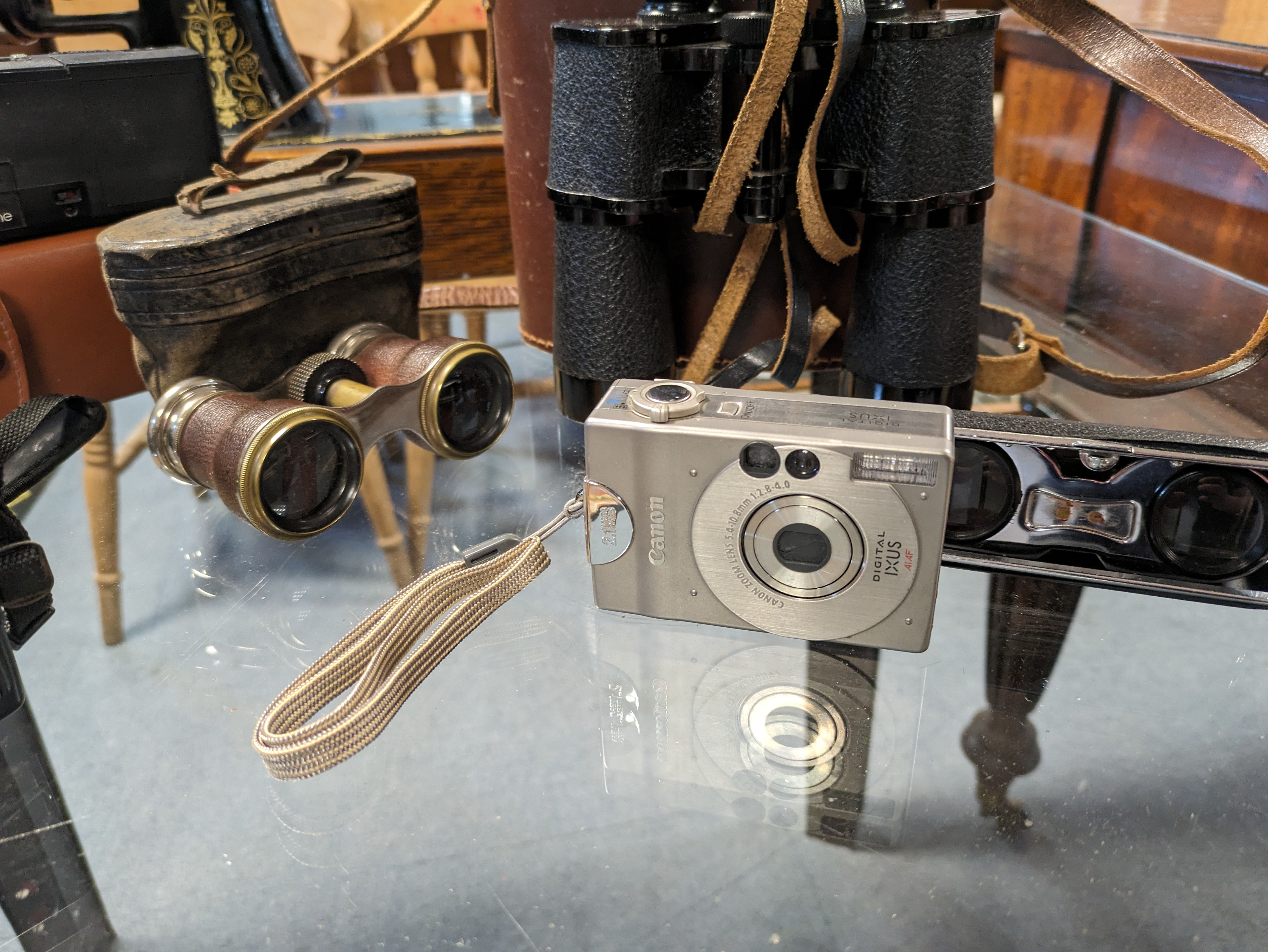 A pair of Lieberman & Gortz binoculars; a pair of opera glasses, both cased; & various cameras & - Image 7 of 9