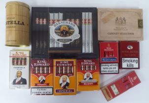Assorted cigars: to include ; Royal Dutch Dannemann; and Hollands