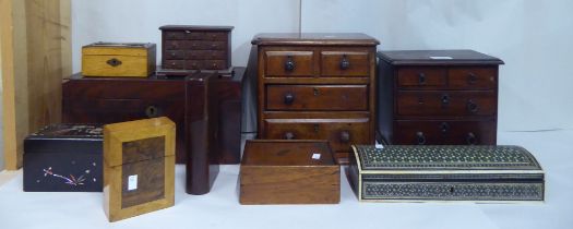 Wooden collectables: to include an early 20thC mahogany miniature four drawer dressing chest  8"h