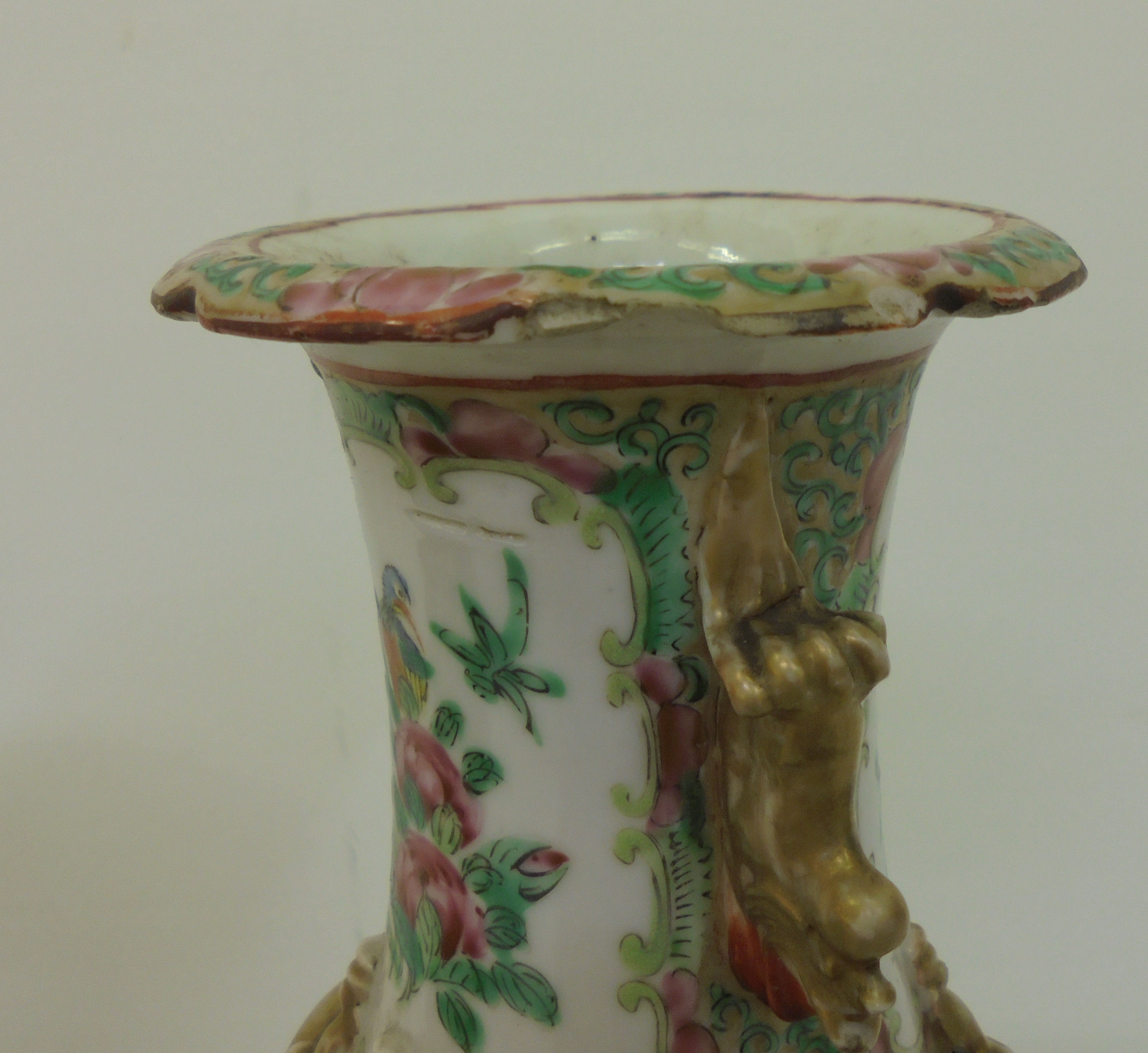 Two similar Chinese Canton Export porcelain vases with overlaid ornament, decorated in panels with - Image 6 of 9