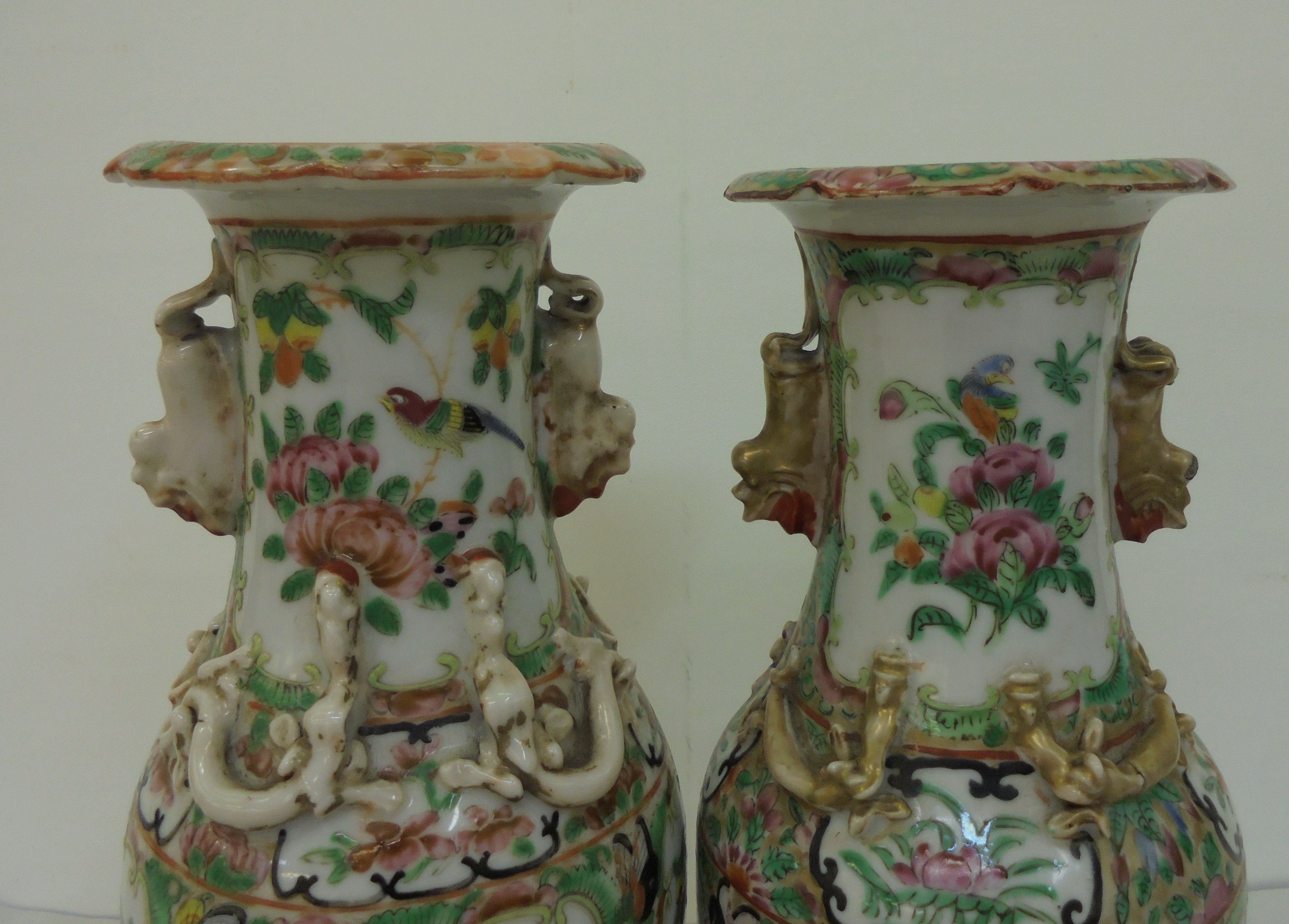 Two similar Chinese Canton Export porcelain vases with overlaid ornament, decorated in panels with - Image 5 of 9