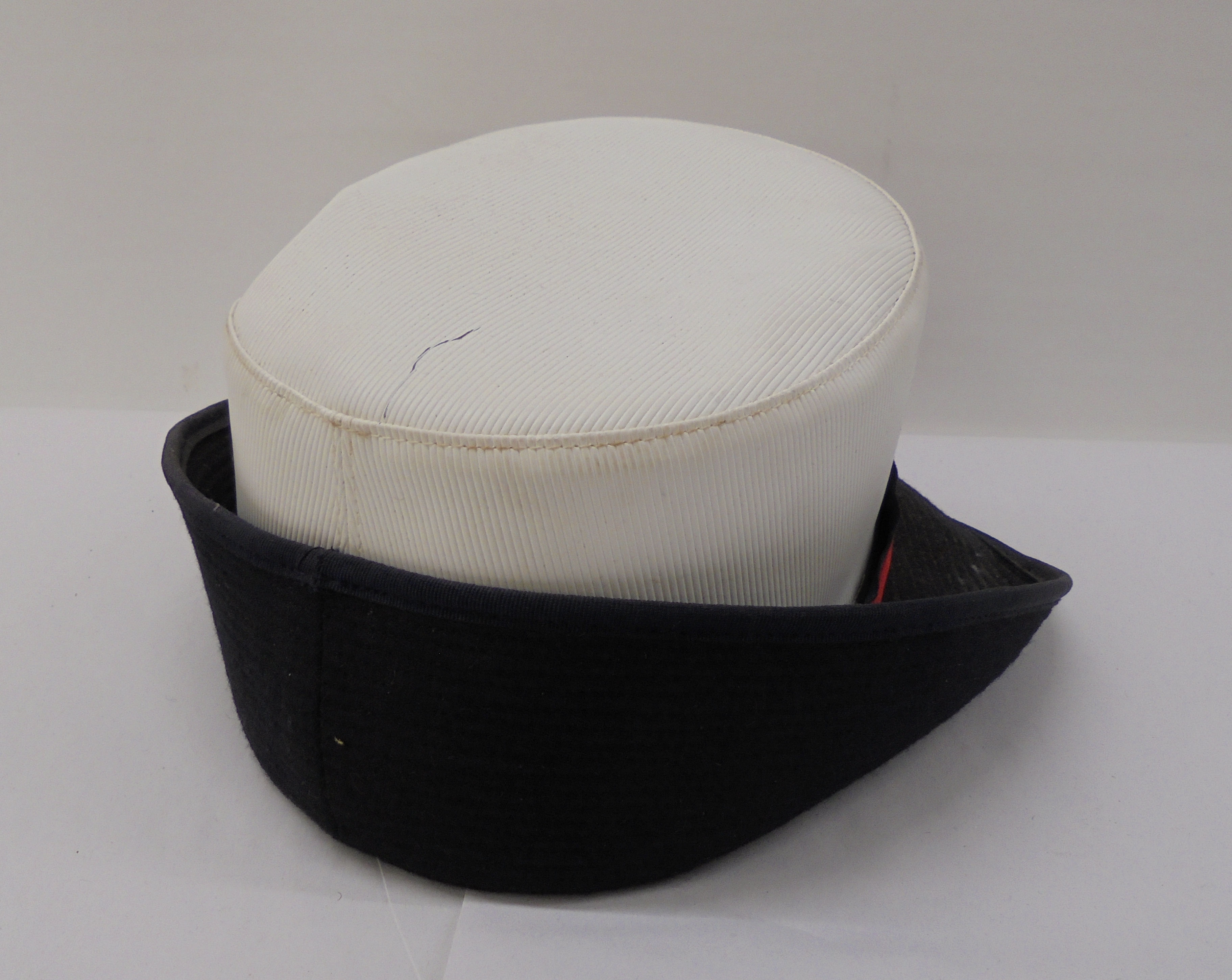 Three hats: to include a pith helmet - Image 6 of 10