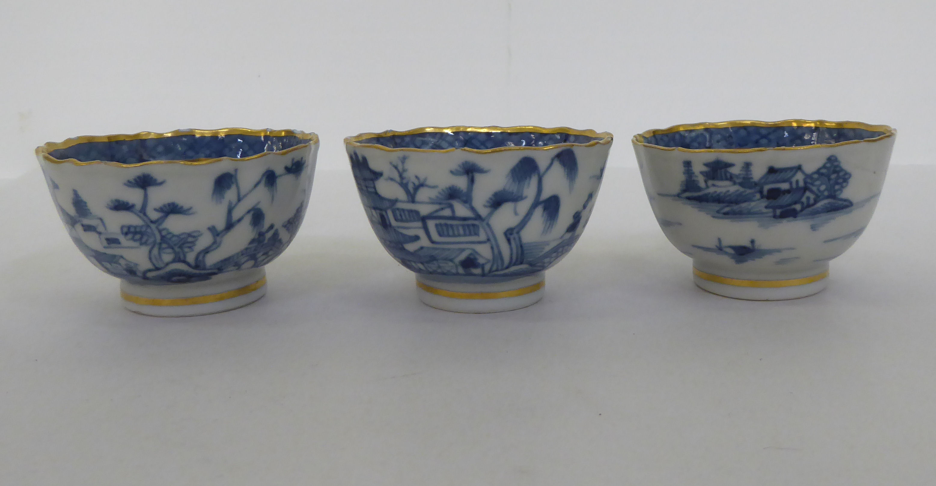 A set of six late 18th/early 19thC porcelain footed tea bowls; and a matching slop bowl, decorated - Image 16 of 18