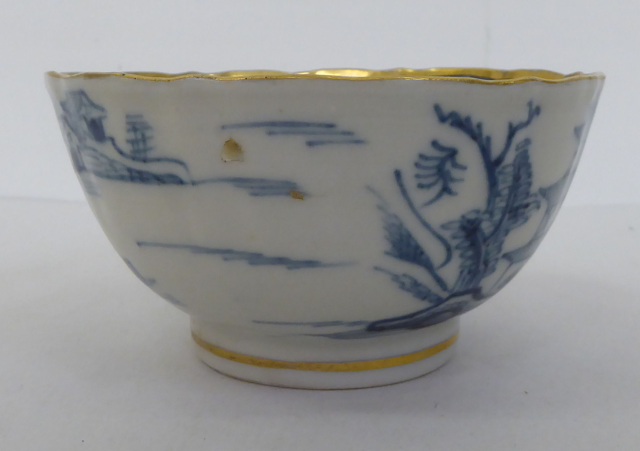 A set of six late 18th/early 19thC porcelain footed tea bowls; and a matching slop bowl, decorated - Image 4 of 18