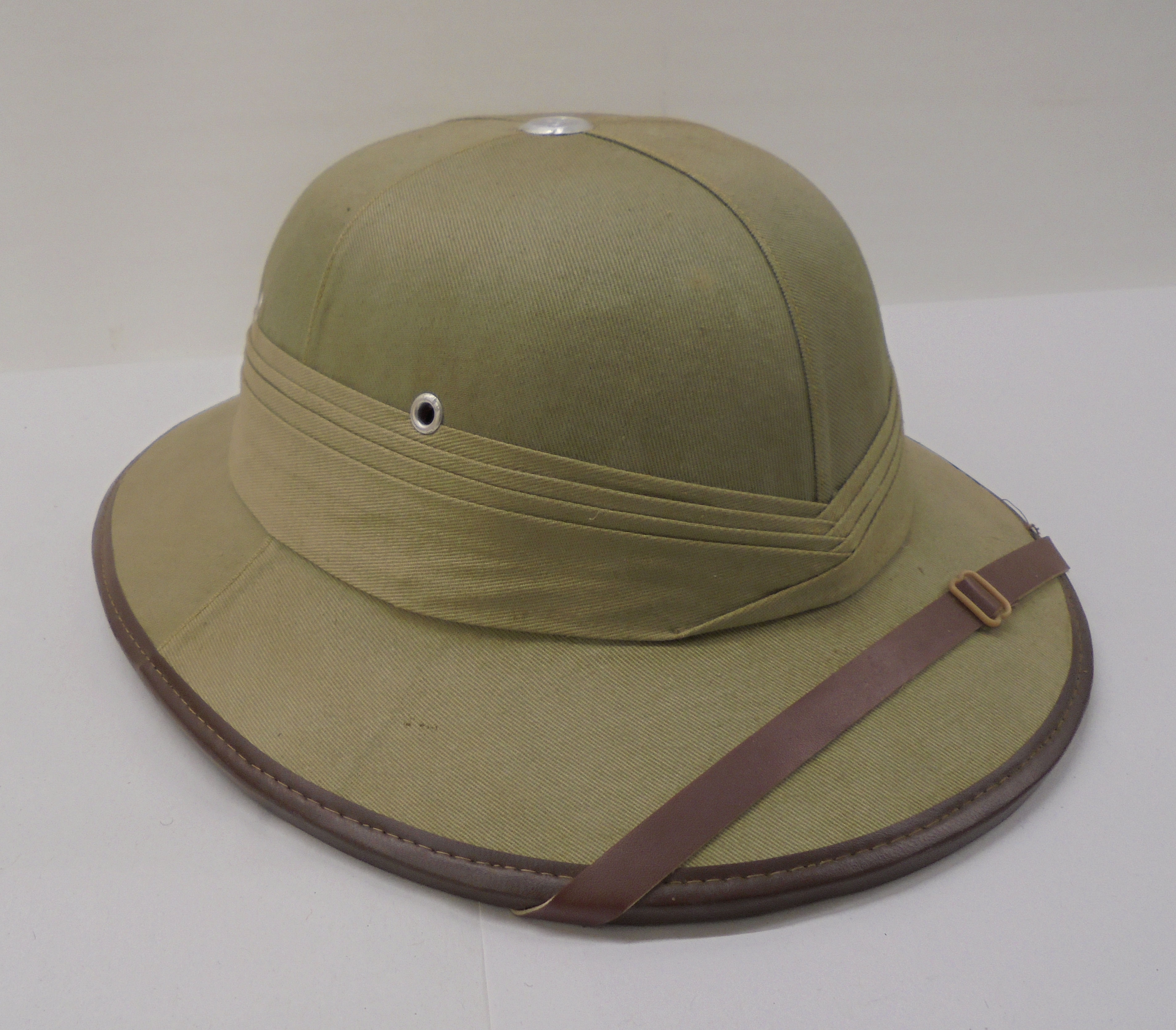 Three hats: to include a pith helmet - Image 9 of 10