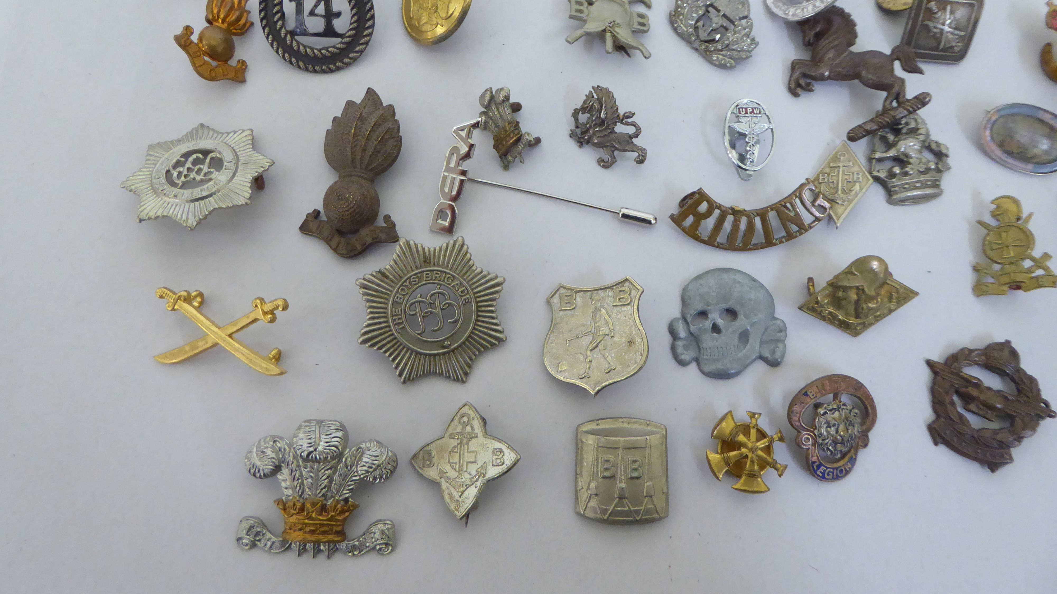 Military and other badges, some copies: to include a Royal Navy; and RCAF Reserves  (Please Note: - Image 5 of 5