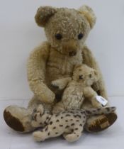Teddy bears: to include a 1930s Merrythought beige mohair example with mobile limbs  27"h