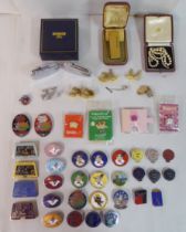 Items of personal ornament: to include a Dunhill cigarette lighter; and a pair of 9ct gold cufflinks