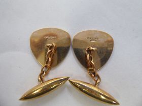 A pair of 9ct gold tablet design cufflinks