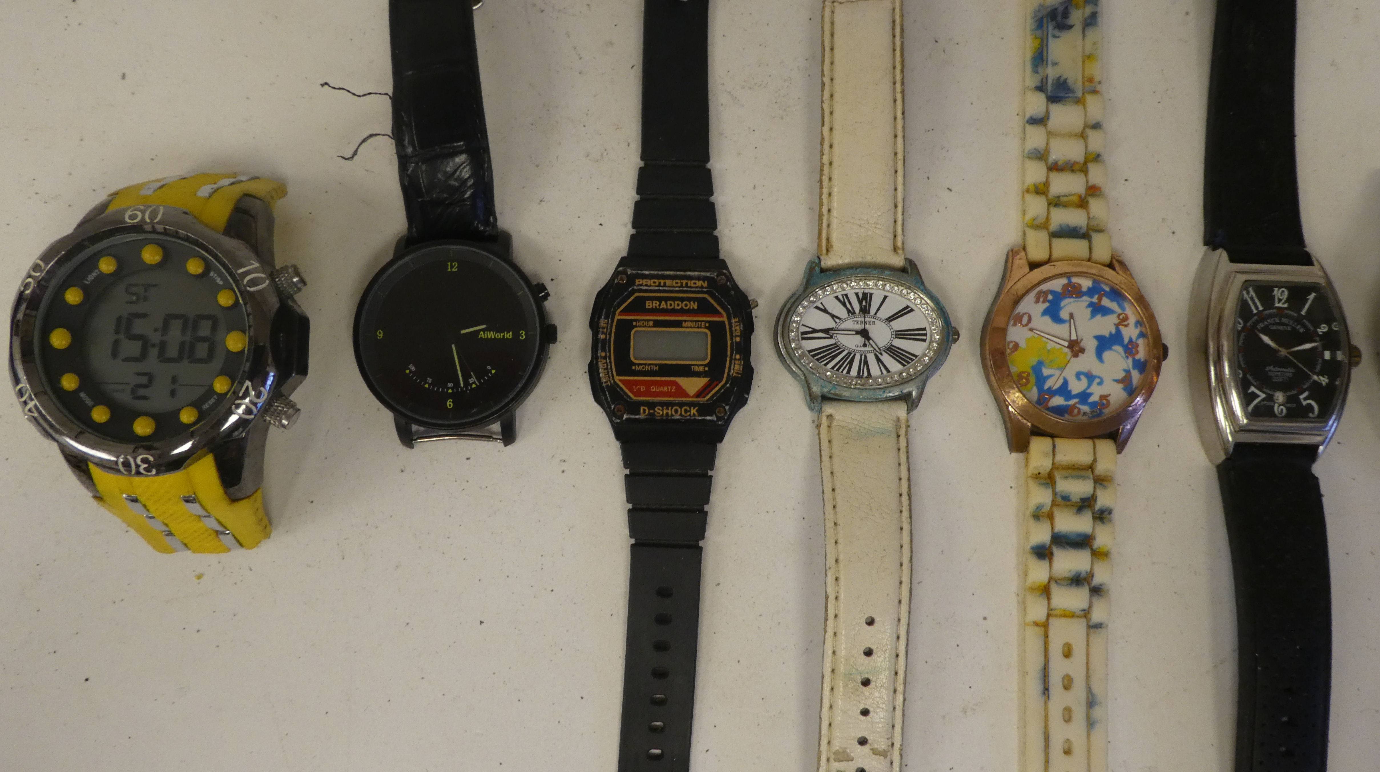 Variously cased and strapped ladies and gents wristwatches - Image 46 of 55