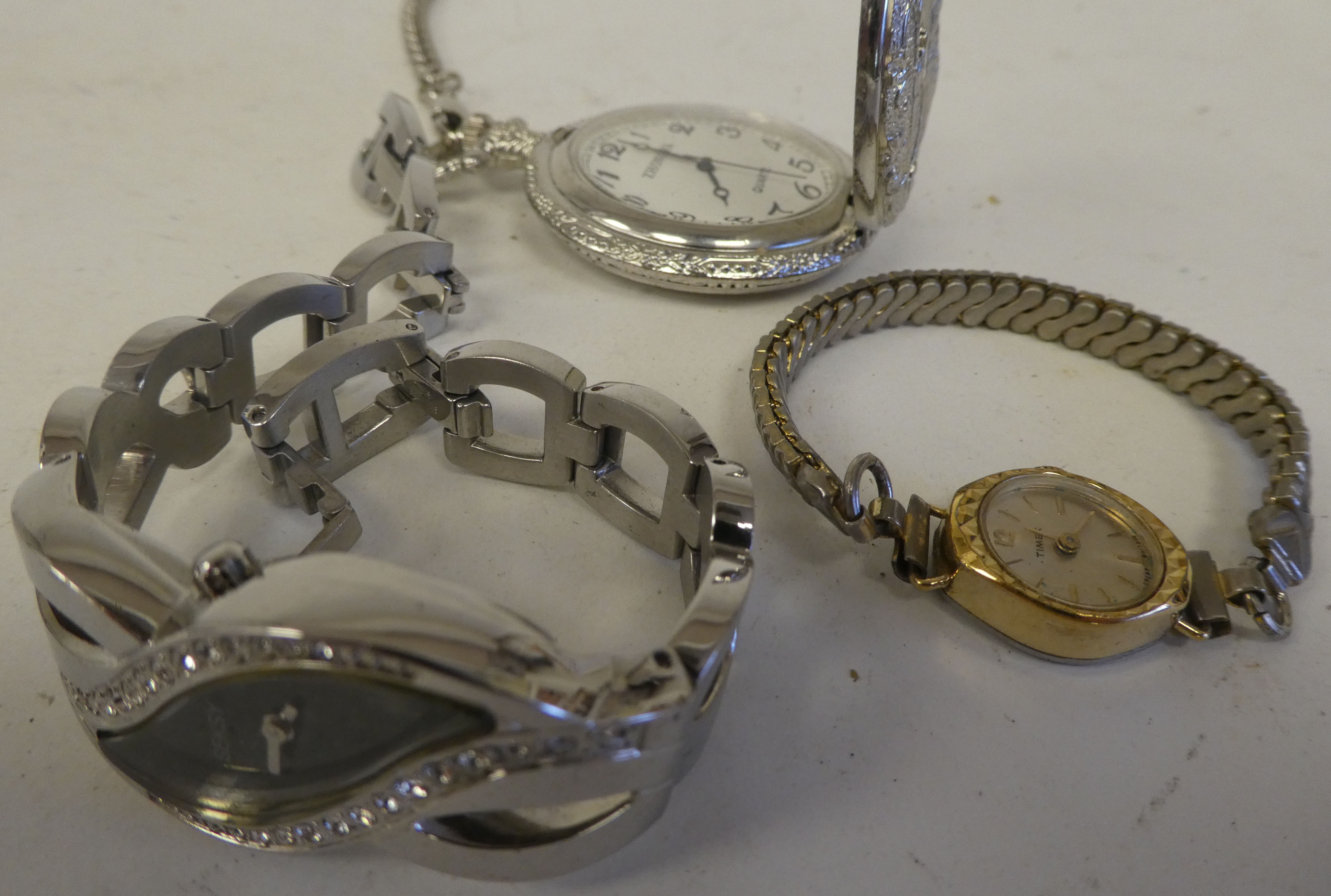 Variously cased and strapped wristwatches - Image 18 of 47