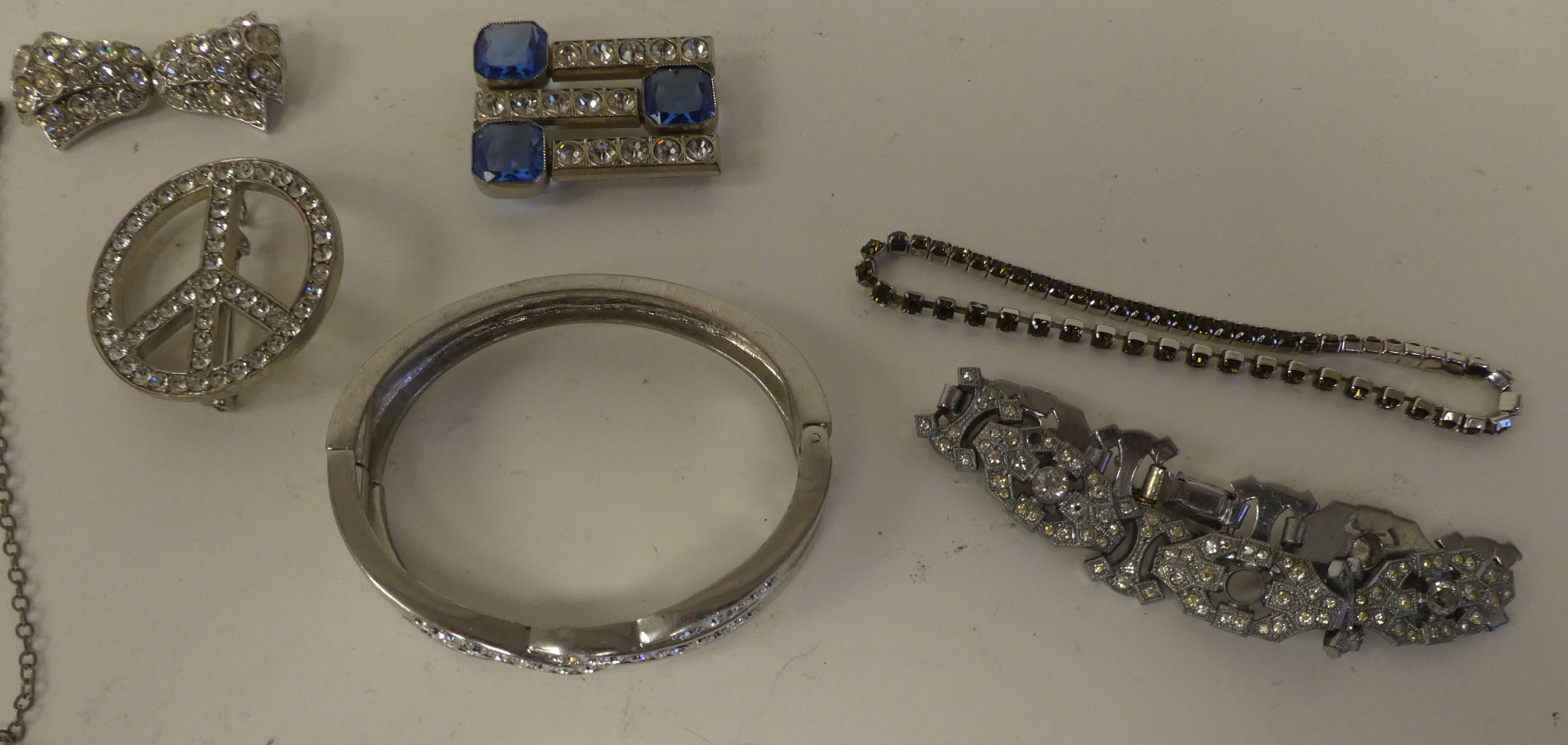 Costume jewellery, mostly paste set: to include bracelets; necklets; and earrings - Image 8 of 9