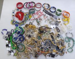 Costume jewellery: to include bead necklaces
