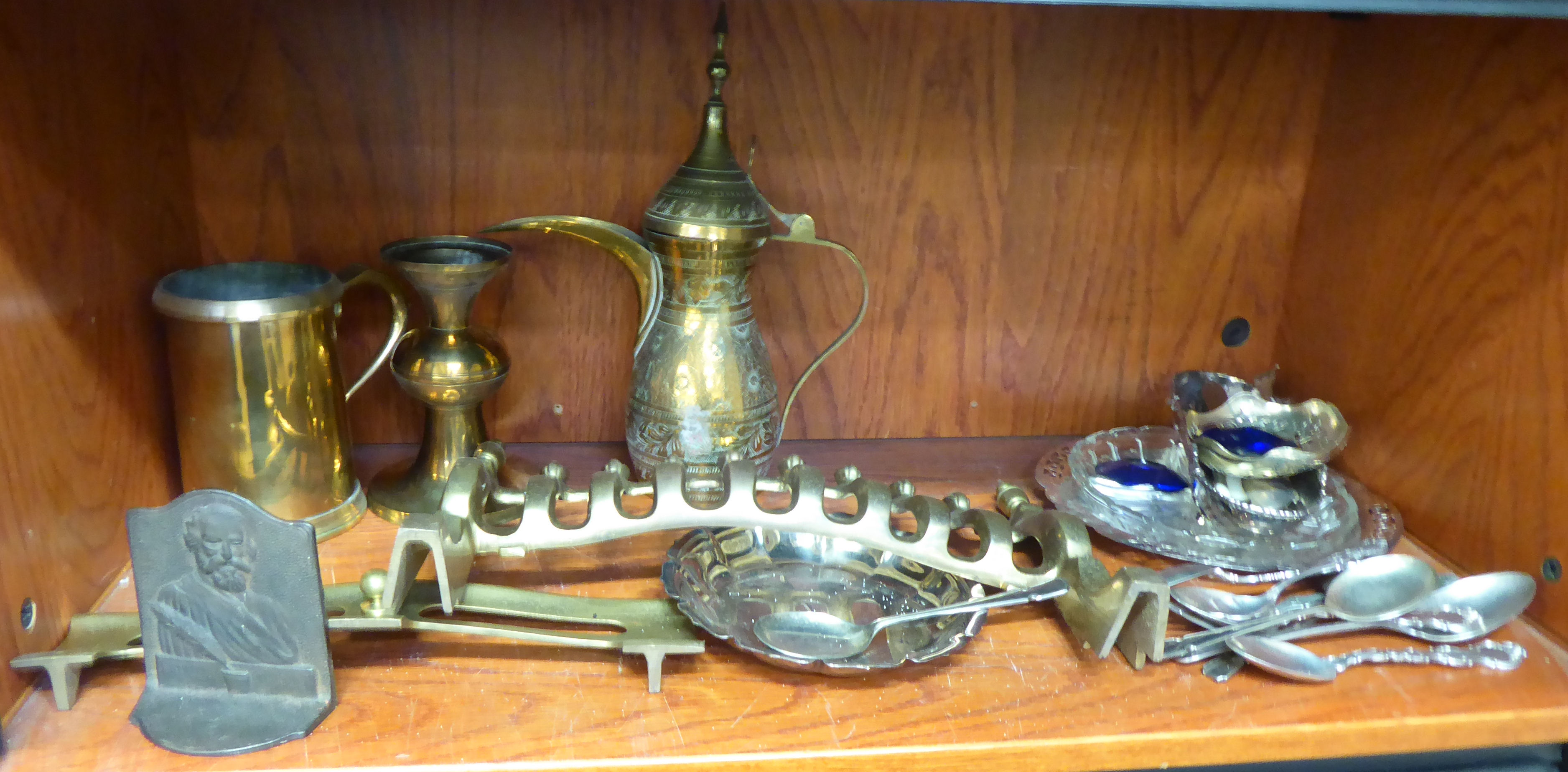 Mixed metalware: to include a North African design brass kettle - Image 2 of 4