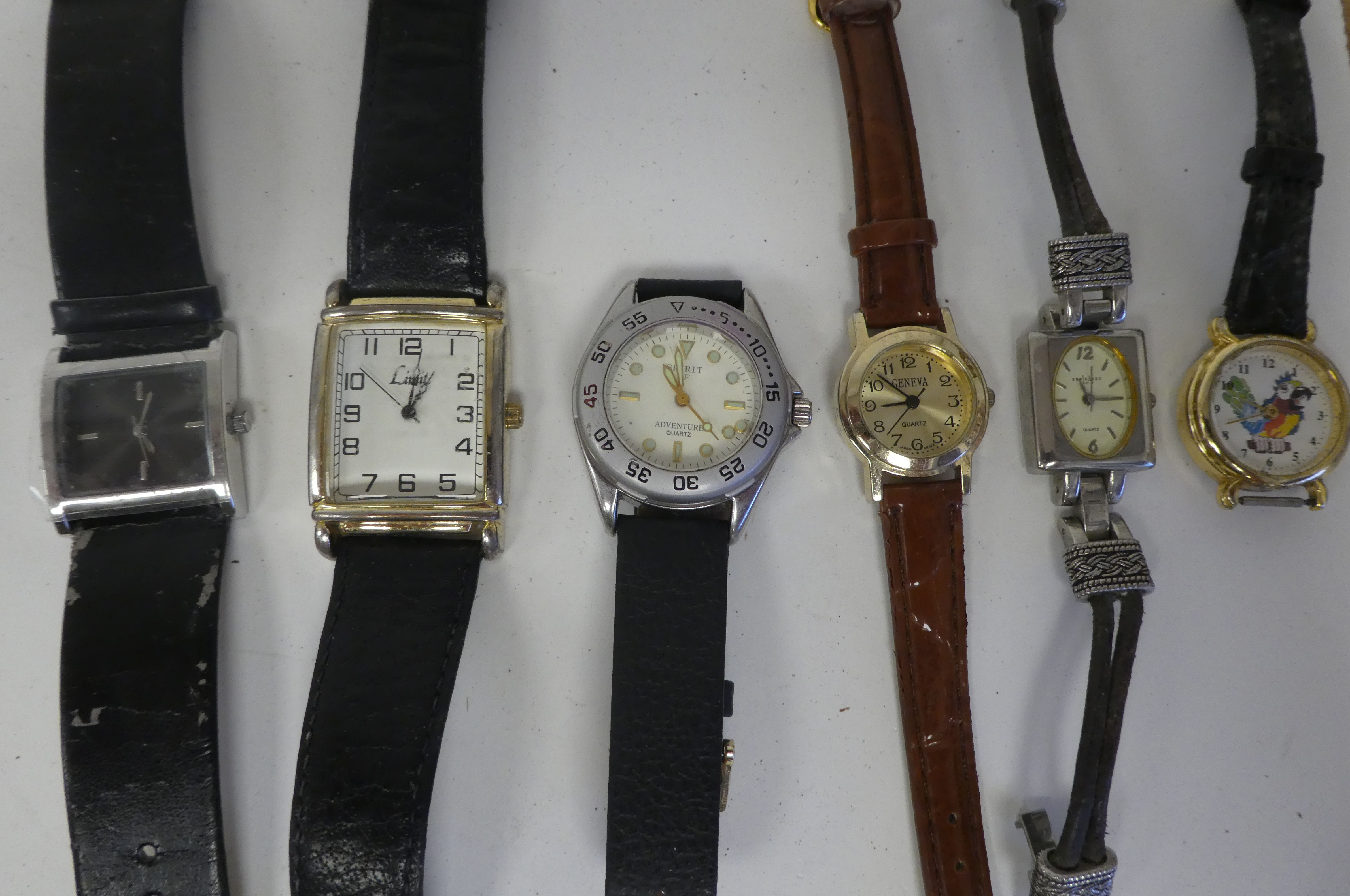 Variously cased and strapped ladies and gents wristwatches - Image 44 of 55