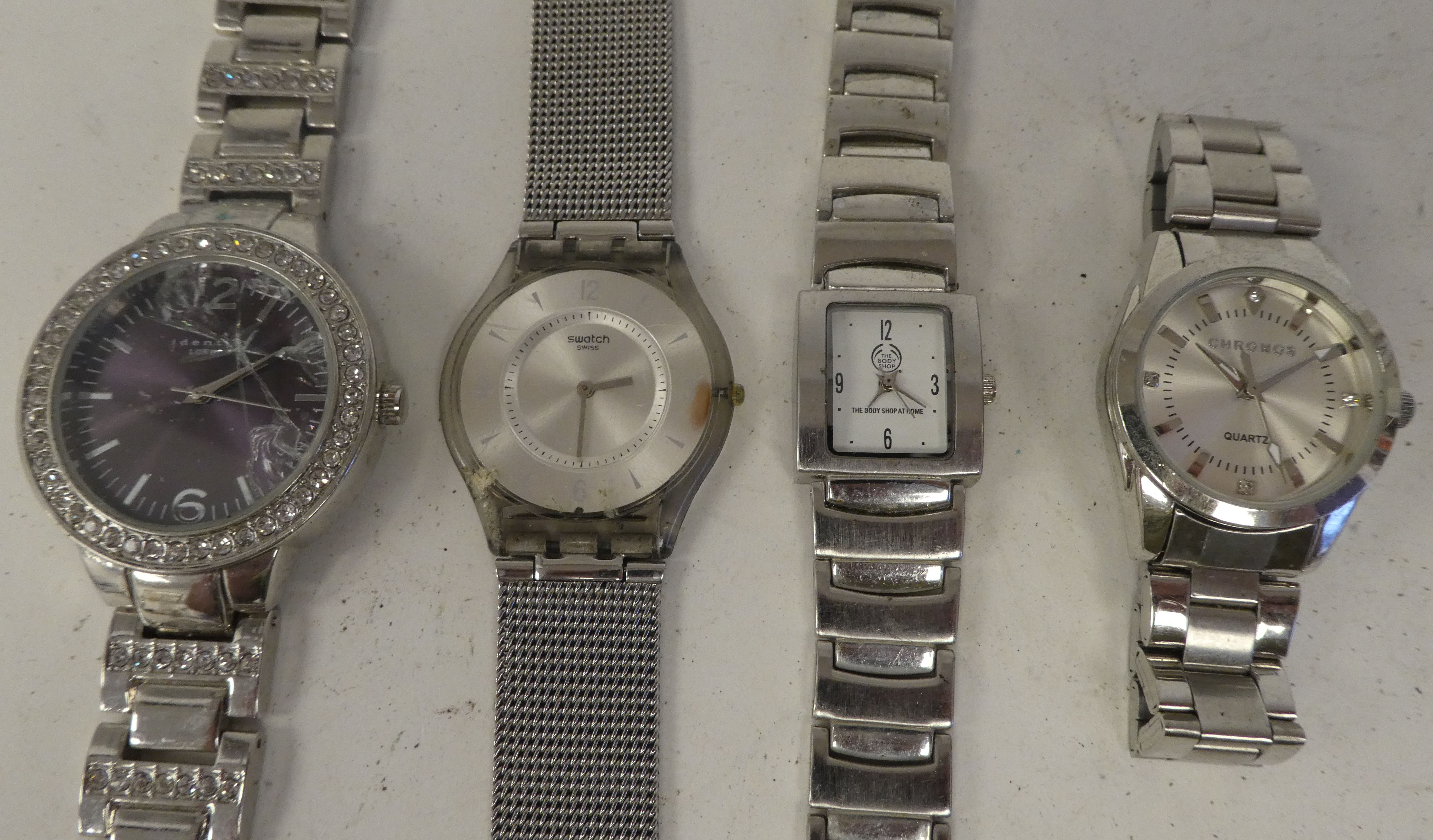 Variously cased and strapped ladies and gents wristwatches - Image 8 of 55