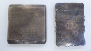 Silver collectables: to include an early 20thC card case with a hinged lid  Birmingham 1911