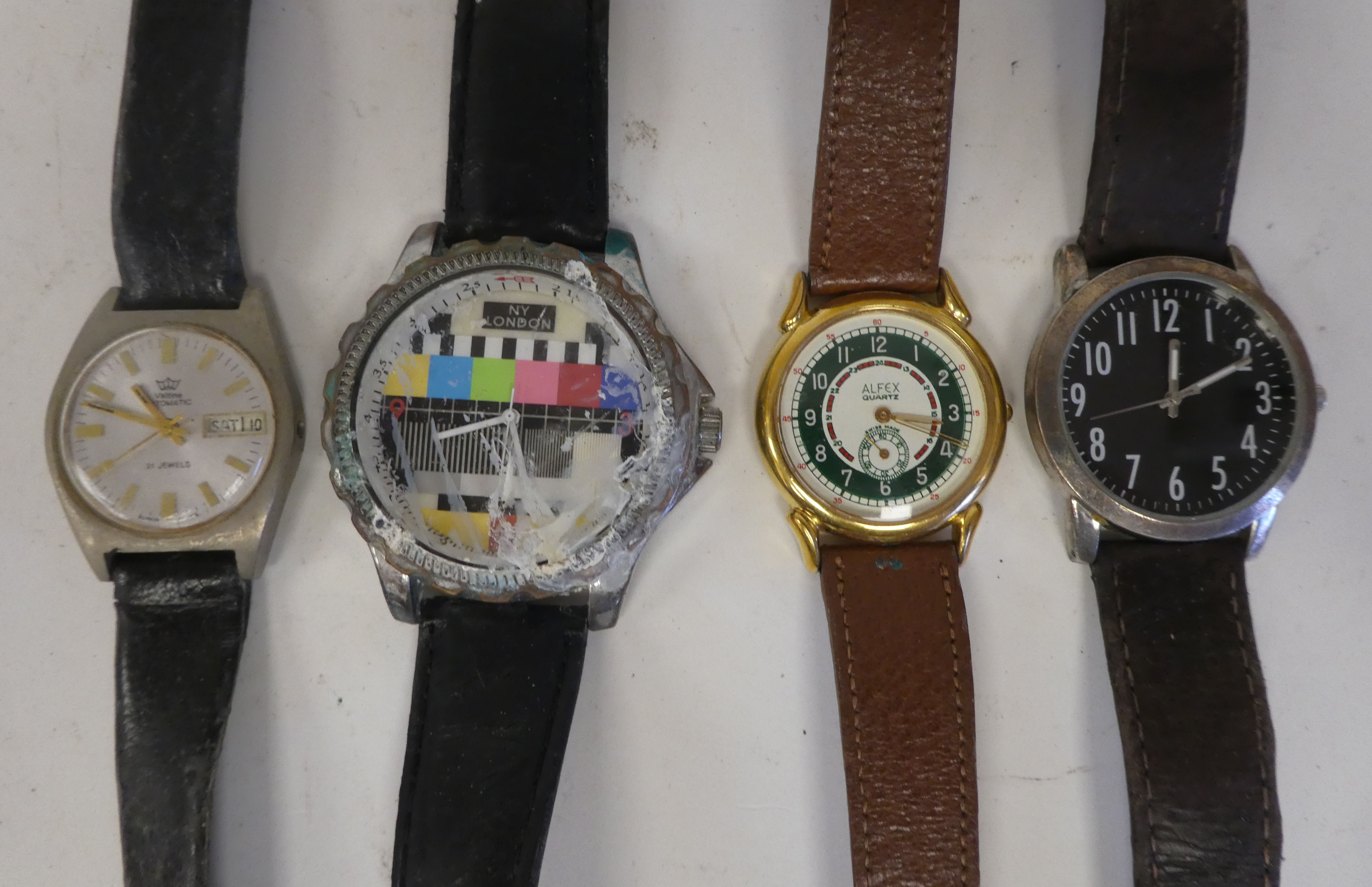 Variously cased and strapped wristwatches - Image 35 of 47