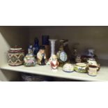 Decorative ceramics: to include a Royal Doulton stoneware tobacco jar and cover  6"h