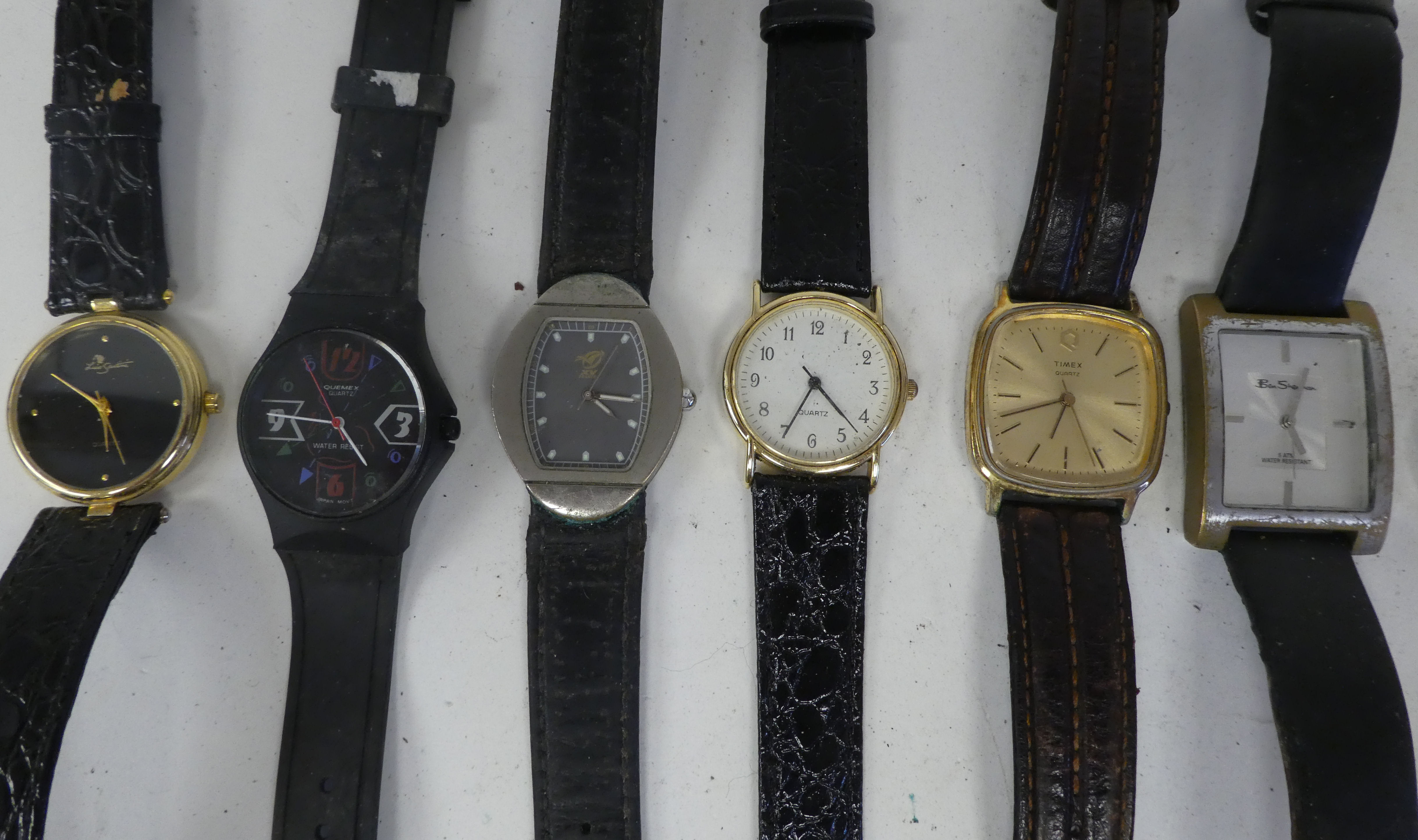 Variously cased and strapped ladies and gents wristwatches - Image 40 of 55
