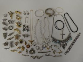 Costume jewellery: to include brooches; bangles; rings; and earrings