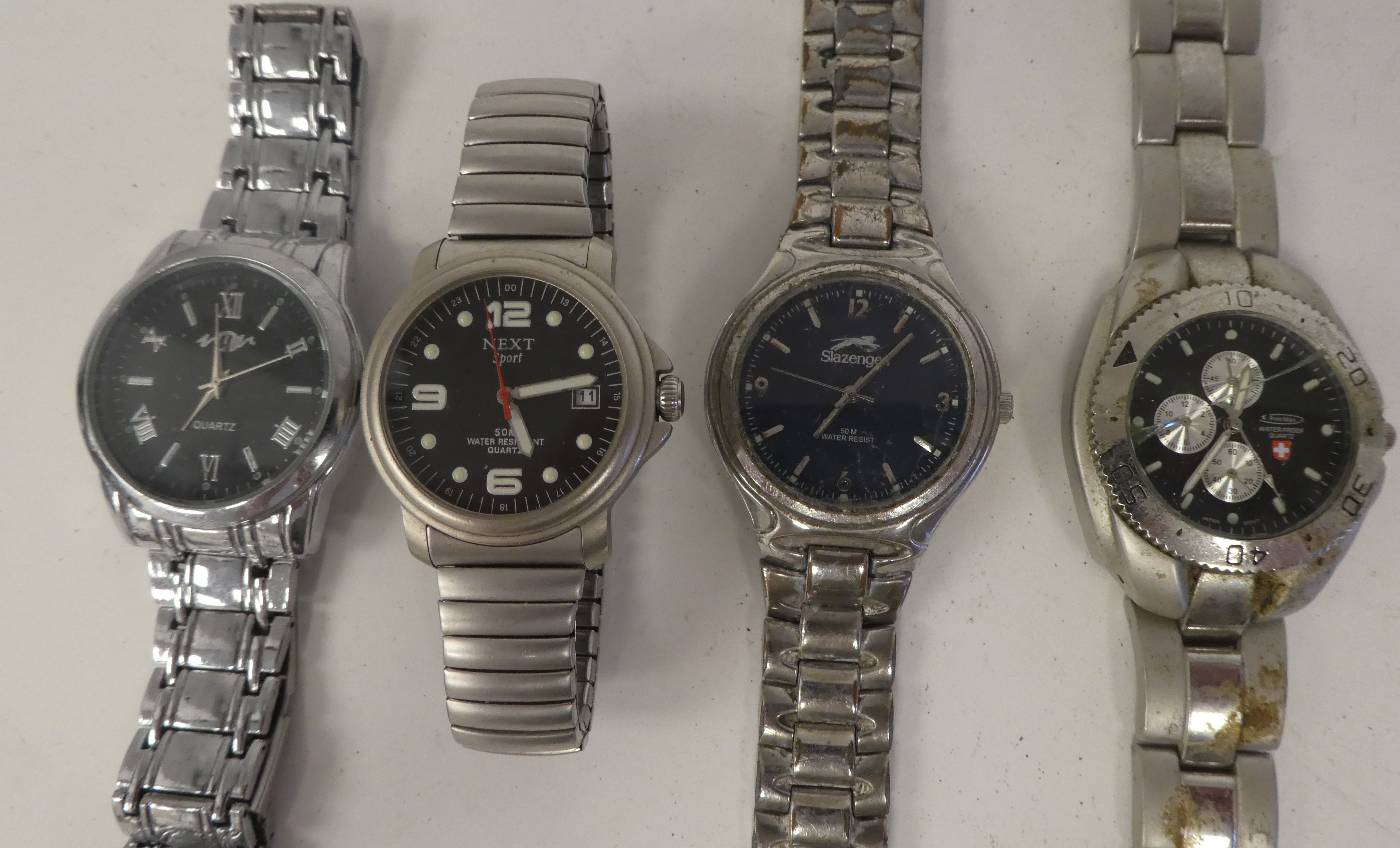 Variously cased and strapped ladies and gents wristwatches - Image 3 of 55