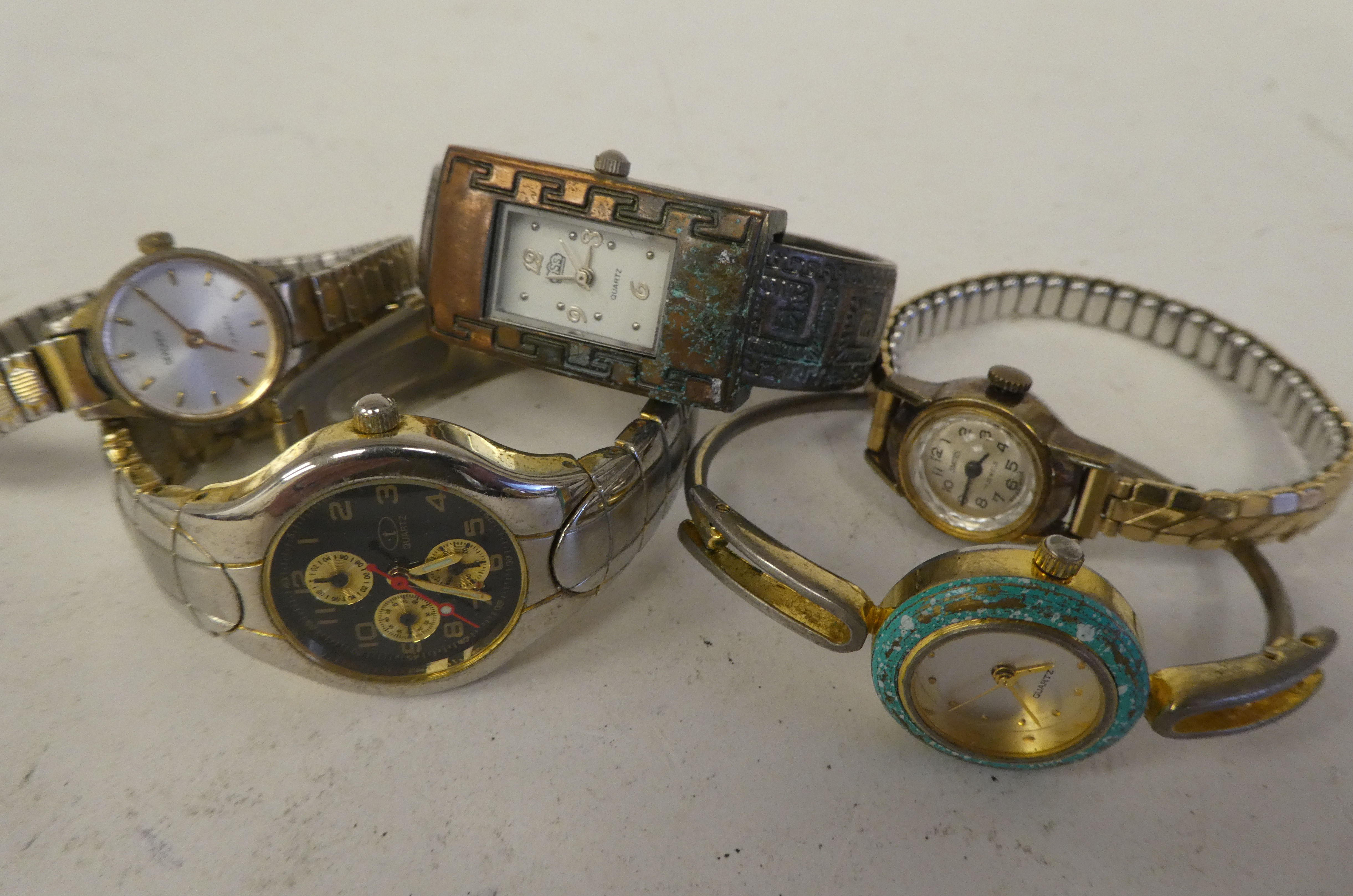 Variously cased and strapped ladies and gents wristwatches - Image 37 of 55