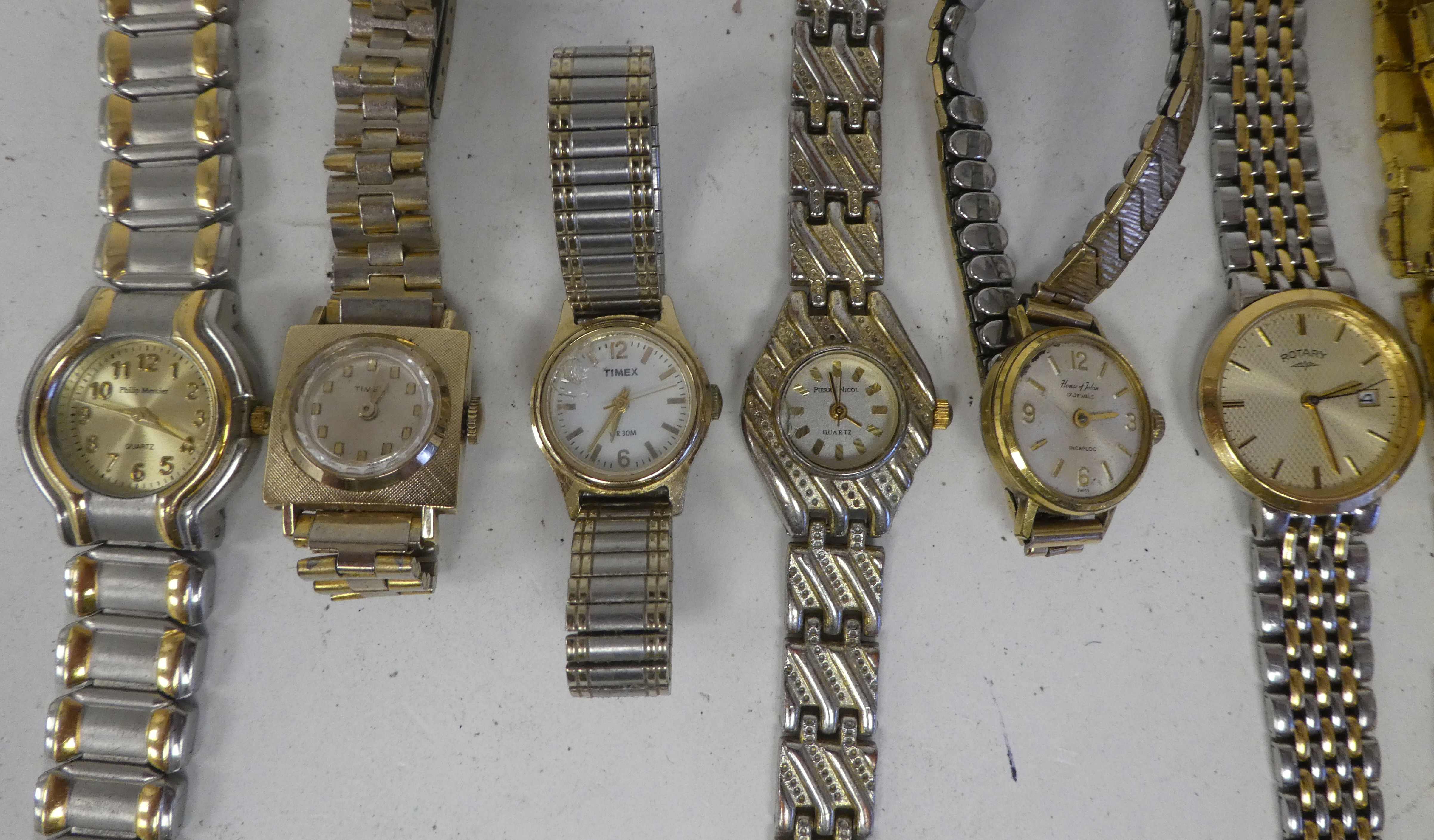 Variously cased and strapped ladies and gents wristwatches - Image 33 of 55