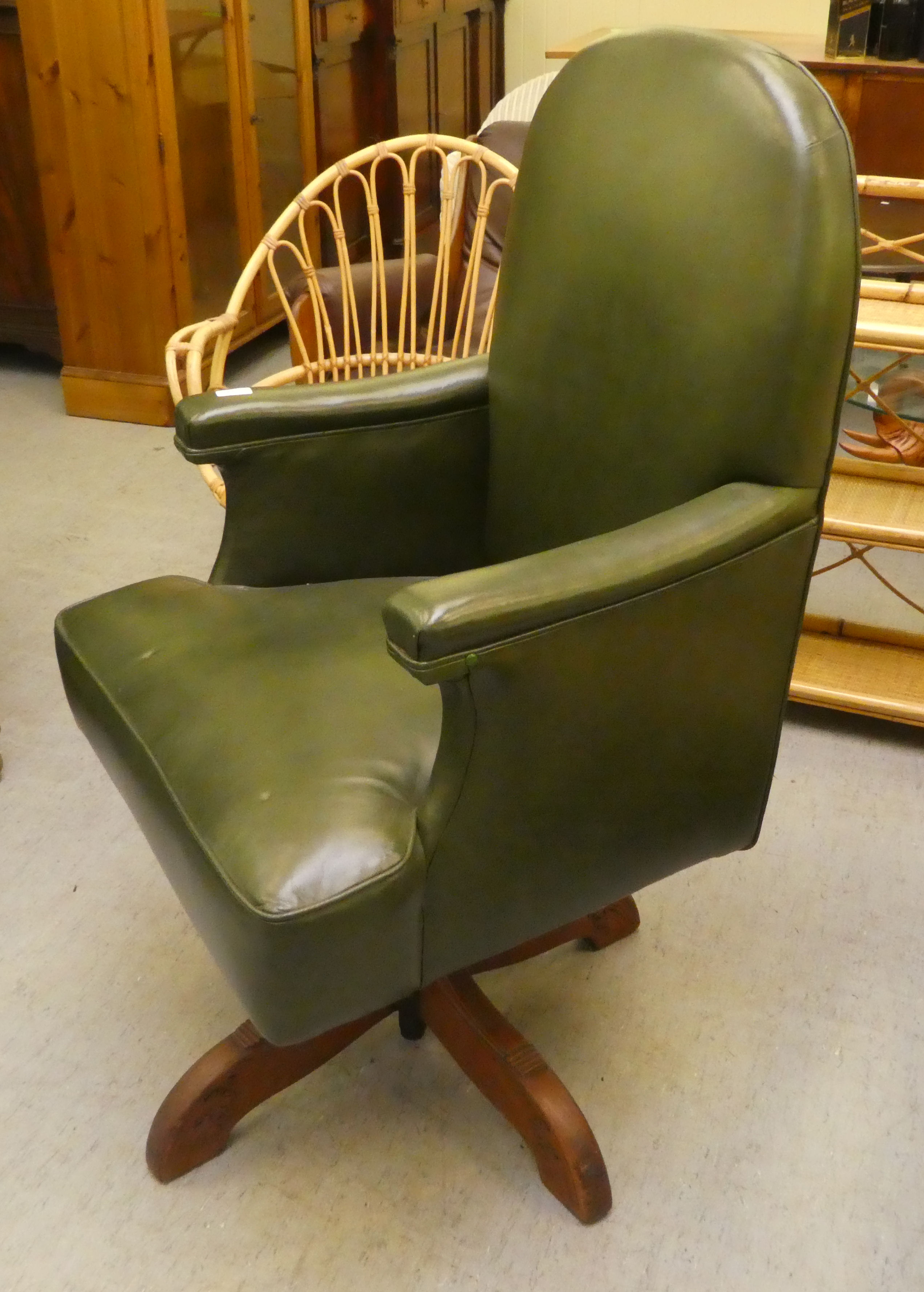 A mid 20thC faux green hide upholstered swivel office chair, raised on a splayed pedestal base - Image 4 of 5