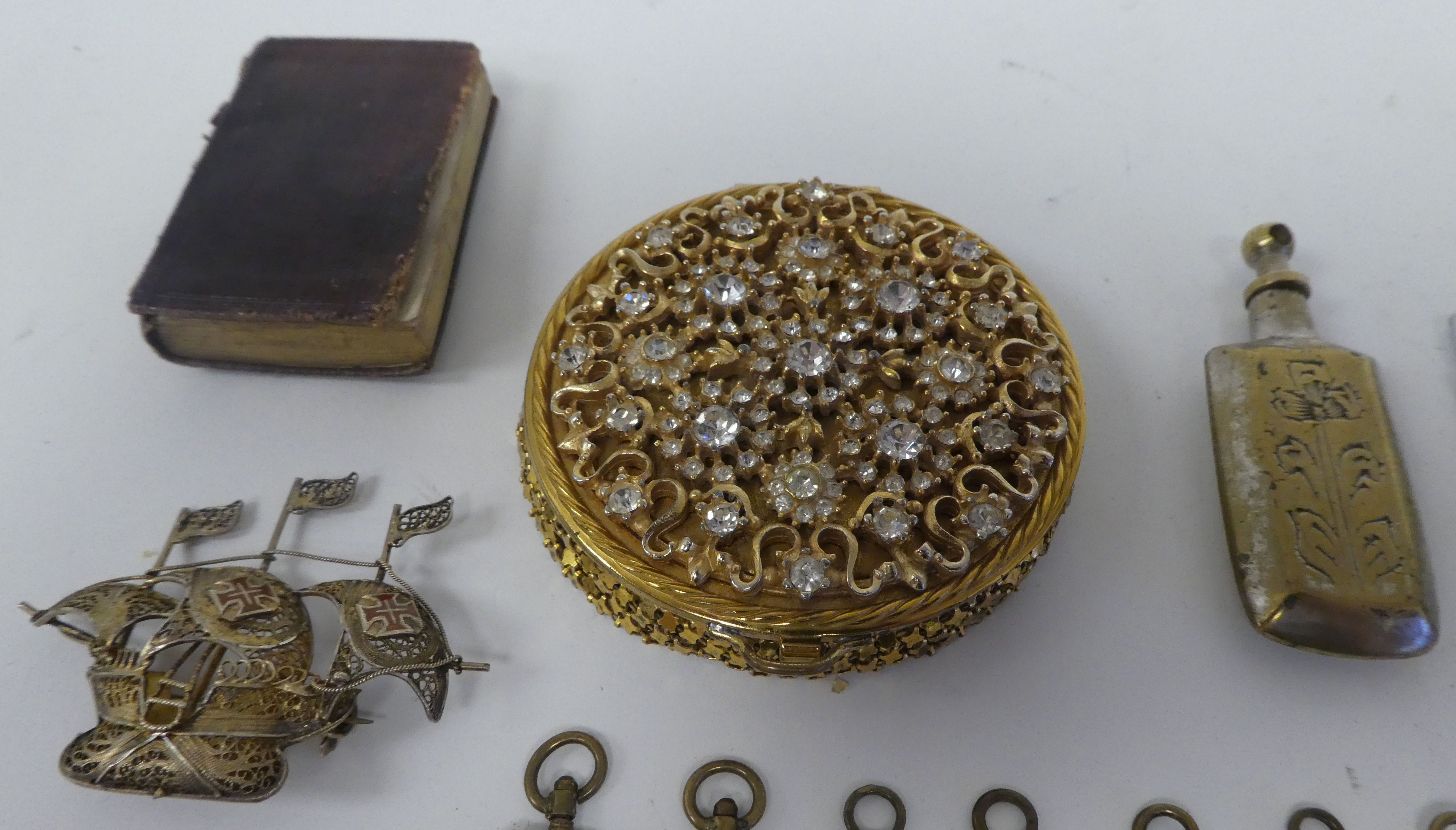 A mixed lot: to include a gold plated cased pocket watch, faced by a white enamel Roman dial; - Image 9 of 16
