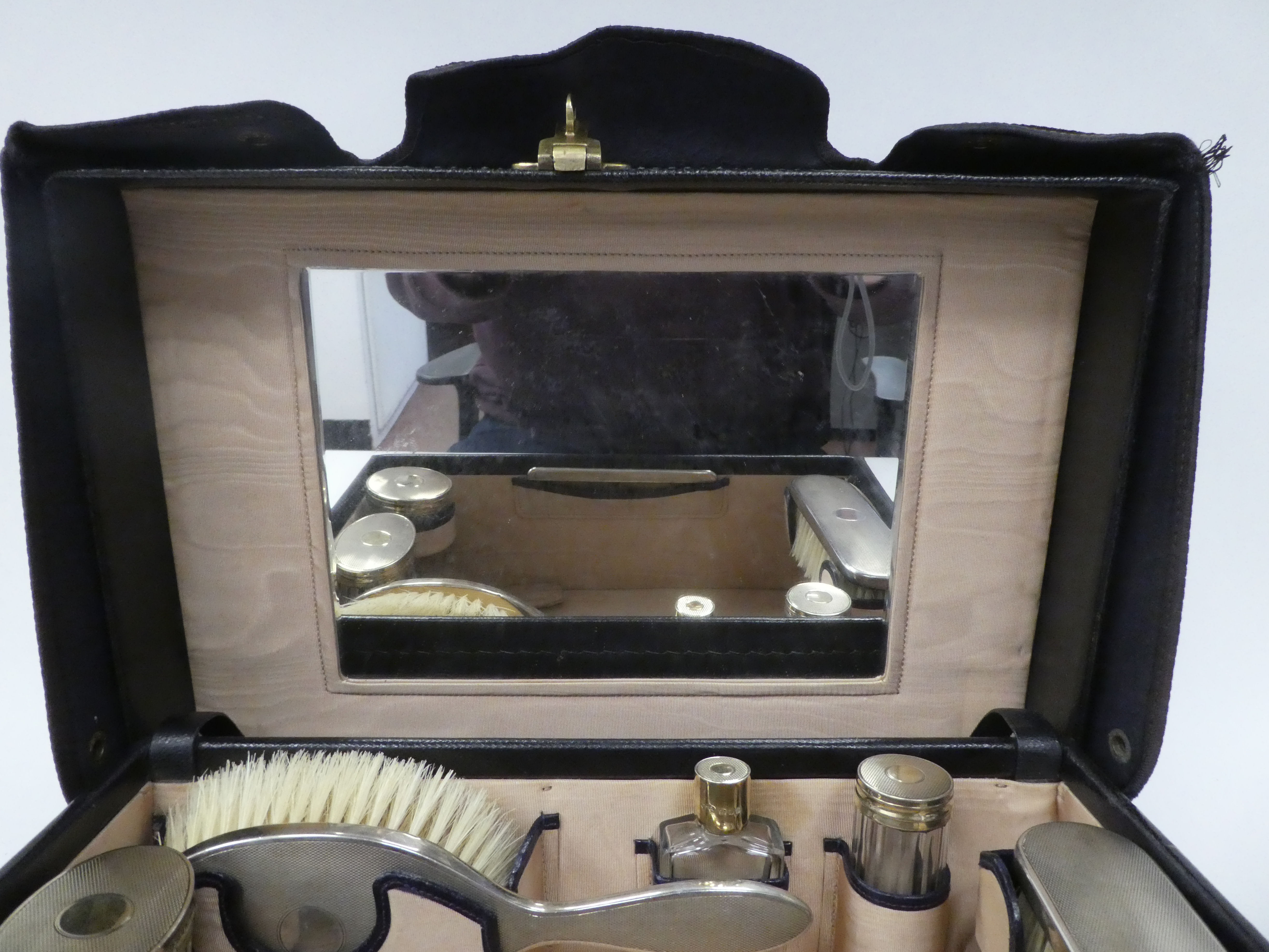 A Walker & Hall stitched dark blue hide vanity case with gold plated locks, the hinged lid enclosing - Image 3 of 25