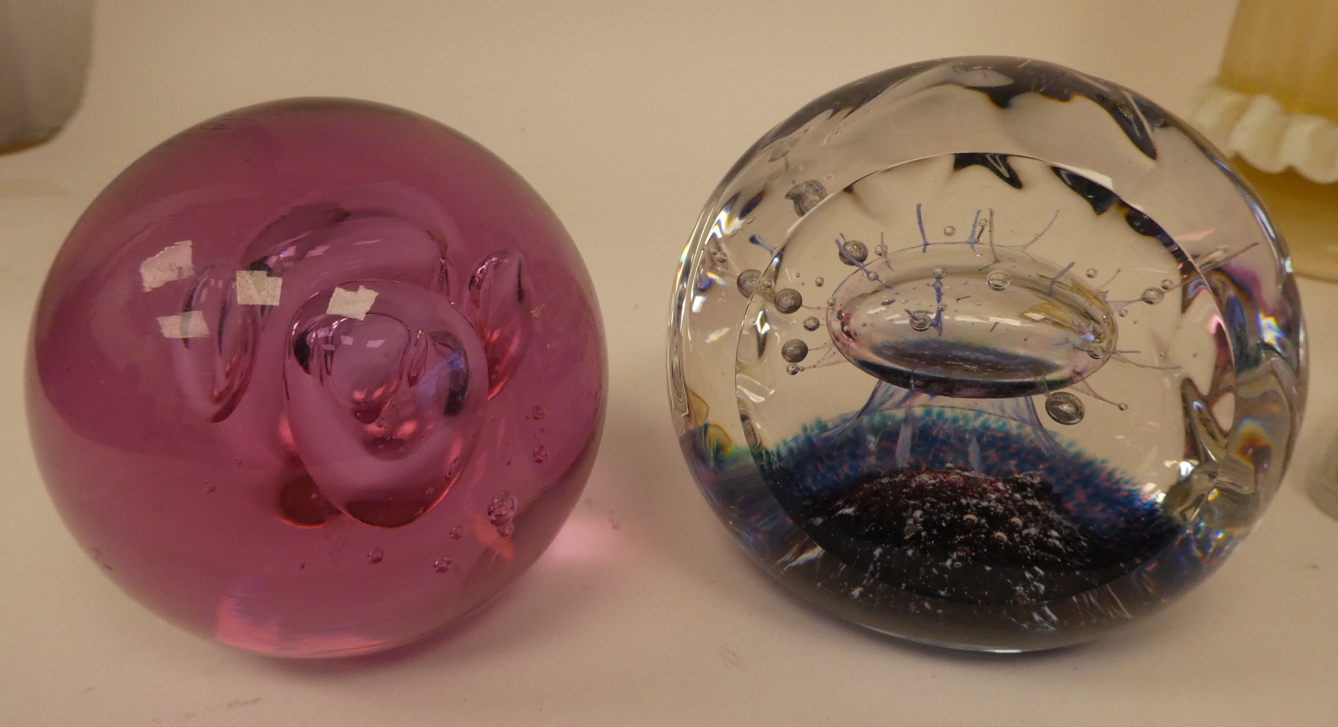 Glass paperweights and other ornaments with examples by Selkirk and Caithness  various sizes and - Image 9 of 15