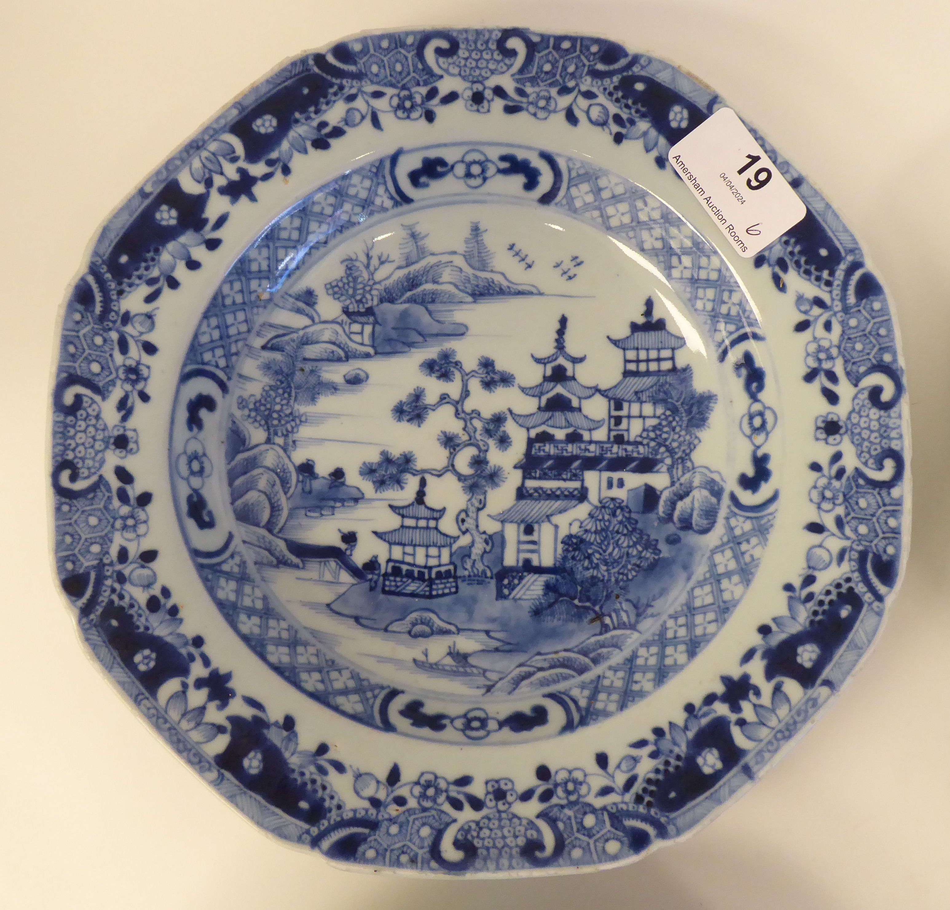 A set of six 18thC Chinese porcelain dishes of octagonal outline, decorated in blue and white with - Image 2 of 16