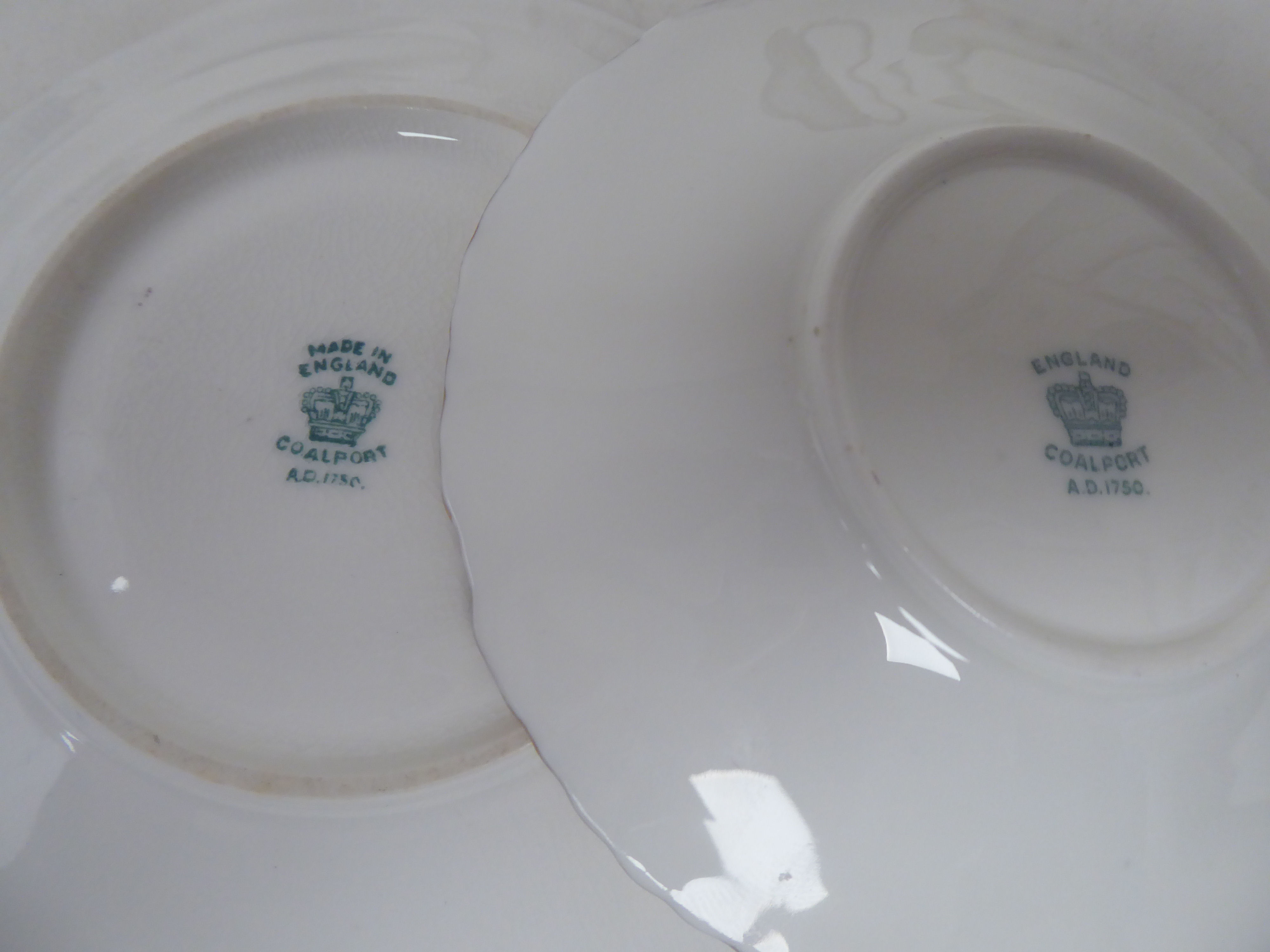 Eleven individual china cabinet cups and saucers: to include examples by Royal Worcester and - Image 7 of 10