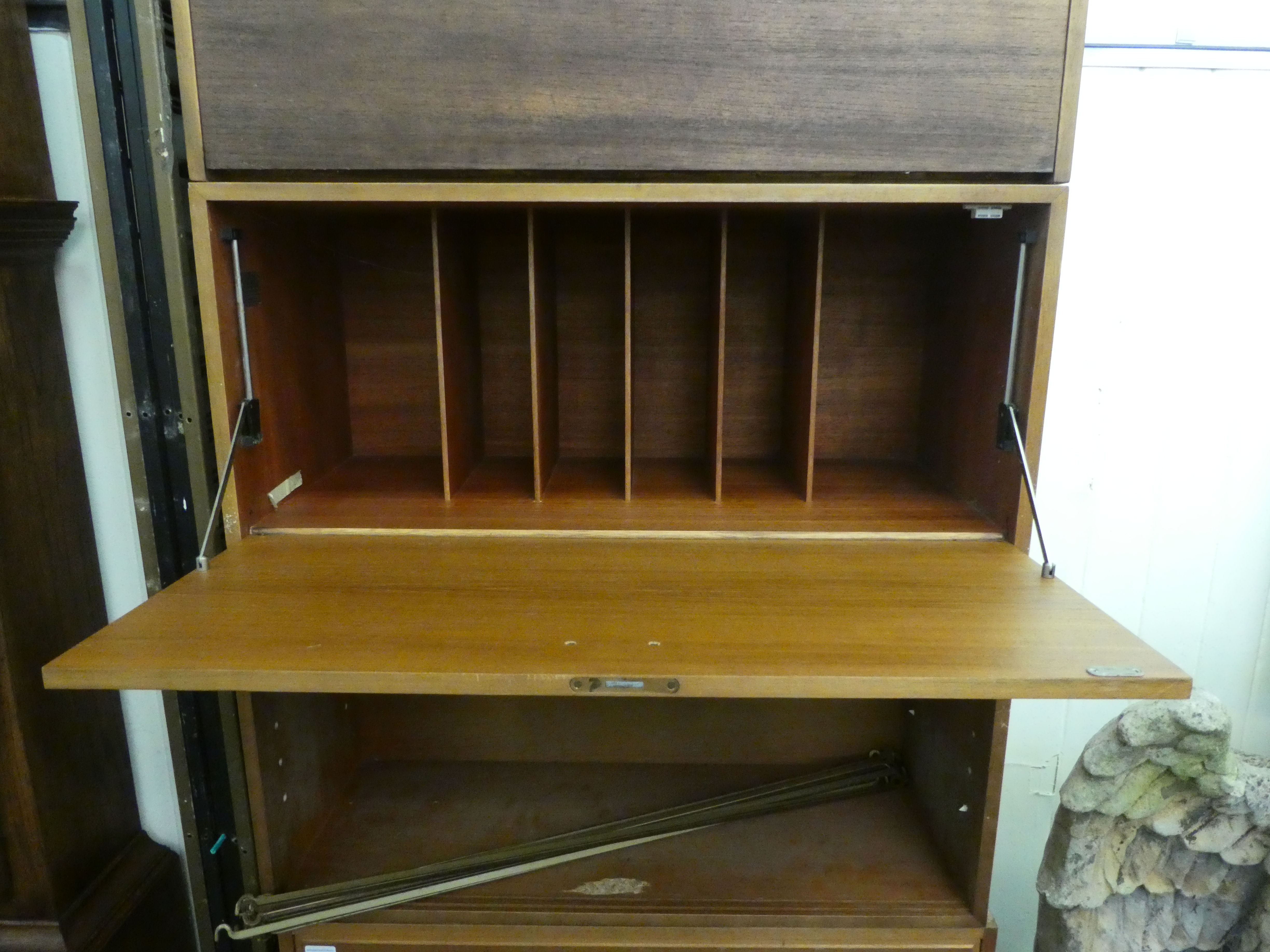 A Ladderax teak modular wall unit, comprising five cabinets  35"w; and five Ladderax side - Image 4 of 6