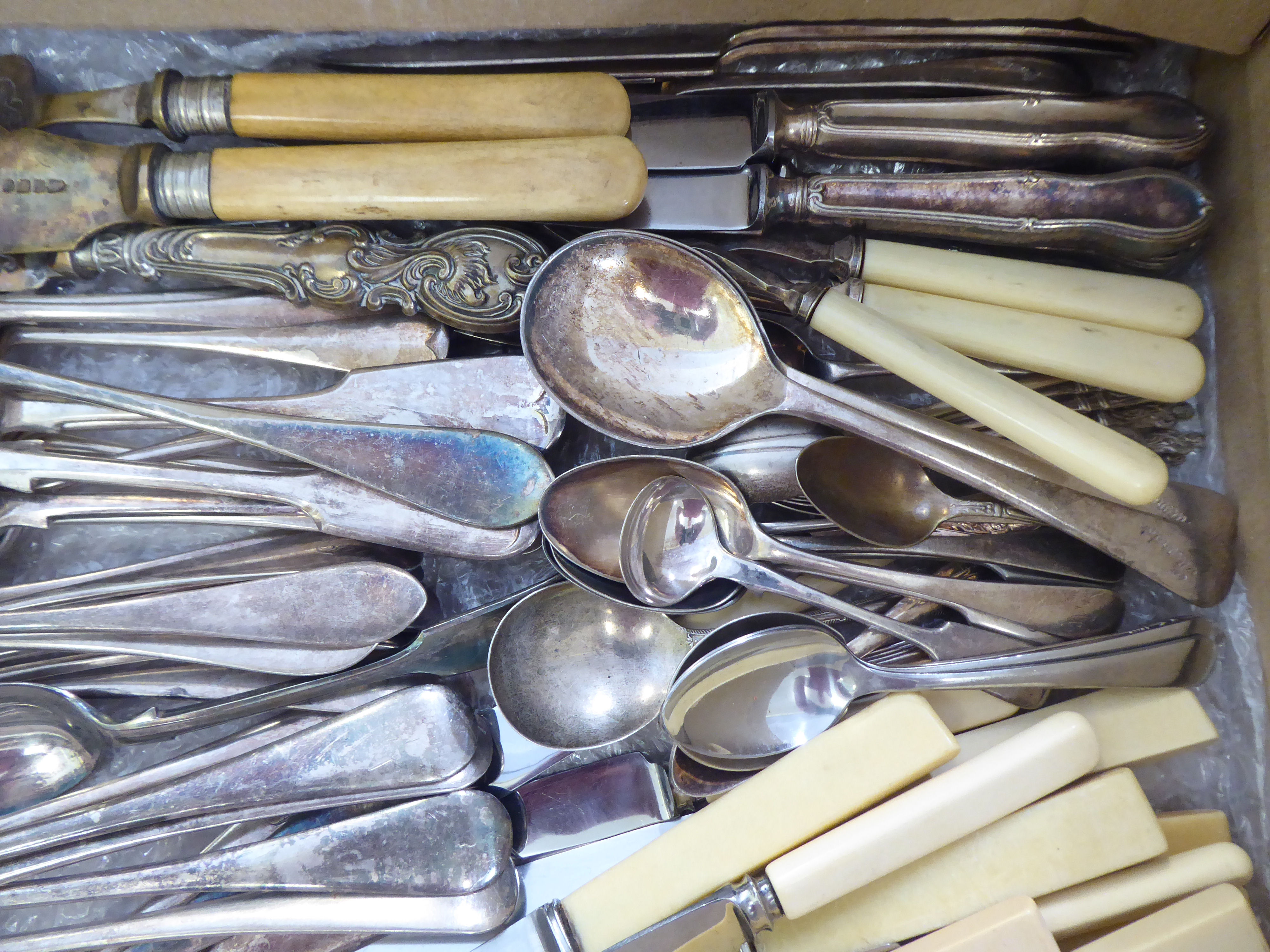 Variously patterned, mainly EPNS cutlery and flatware - Image 4 of 4