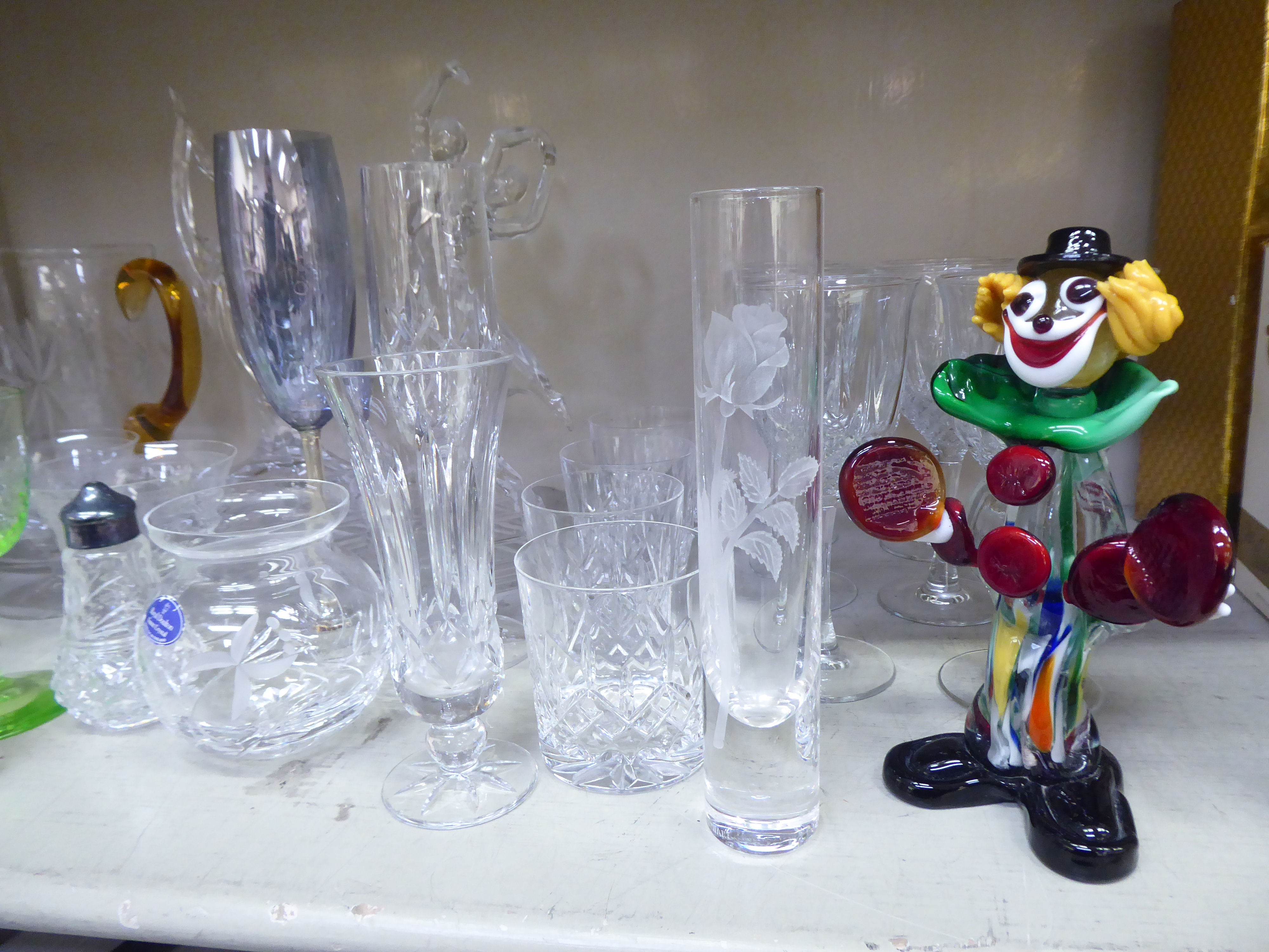 Glassware: to include a Murano clown  7"h; and pedestal wines - Image 3 of 3